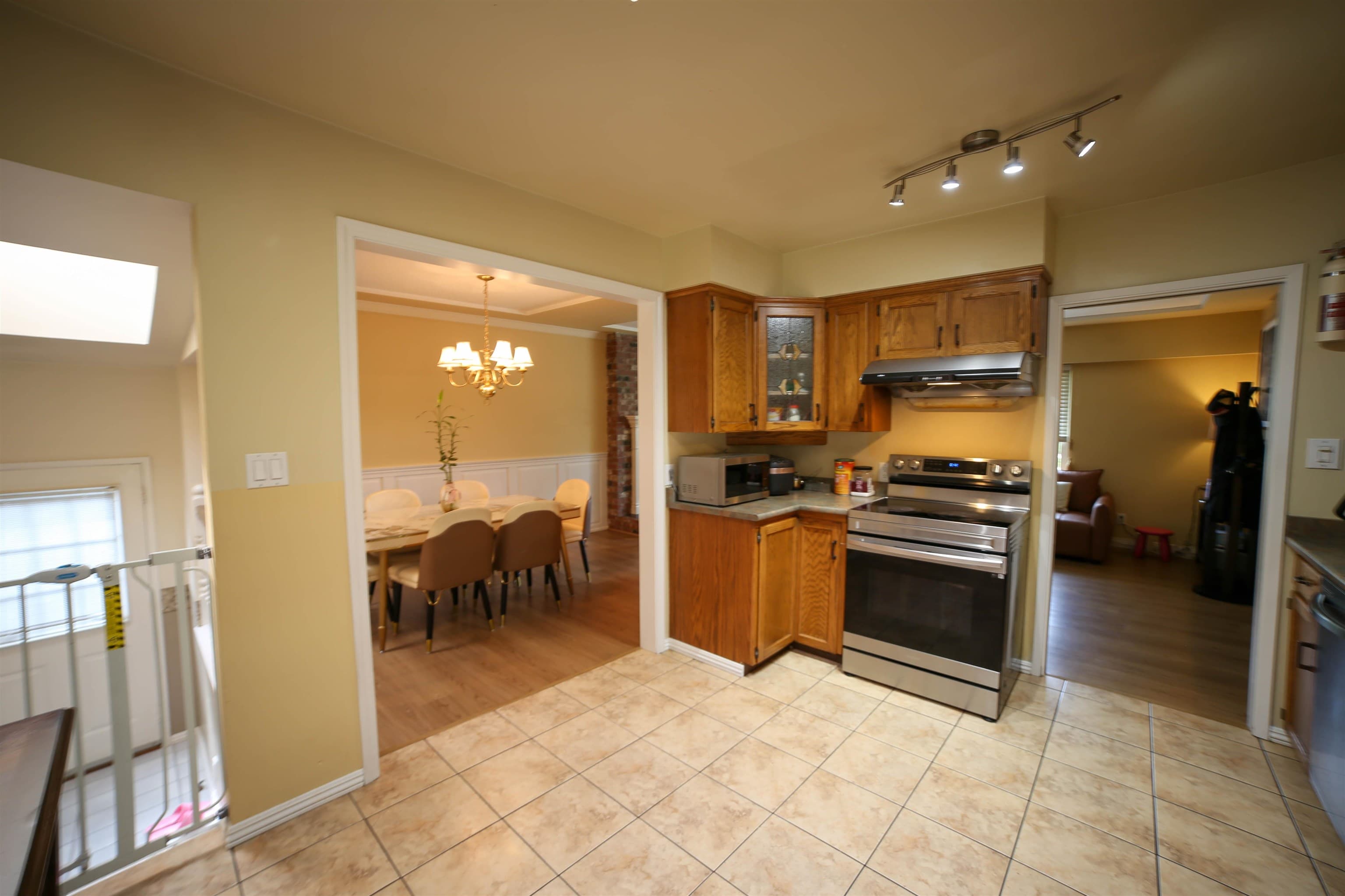 9751 Pinewell Crescent, Richmond, V7A 2C7 — photo 5