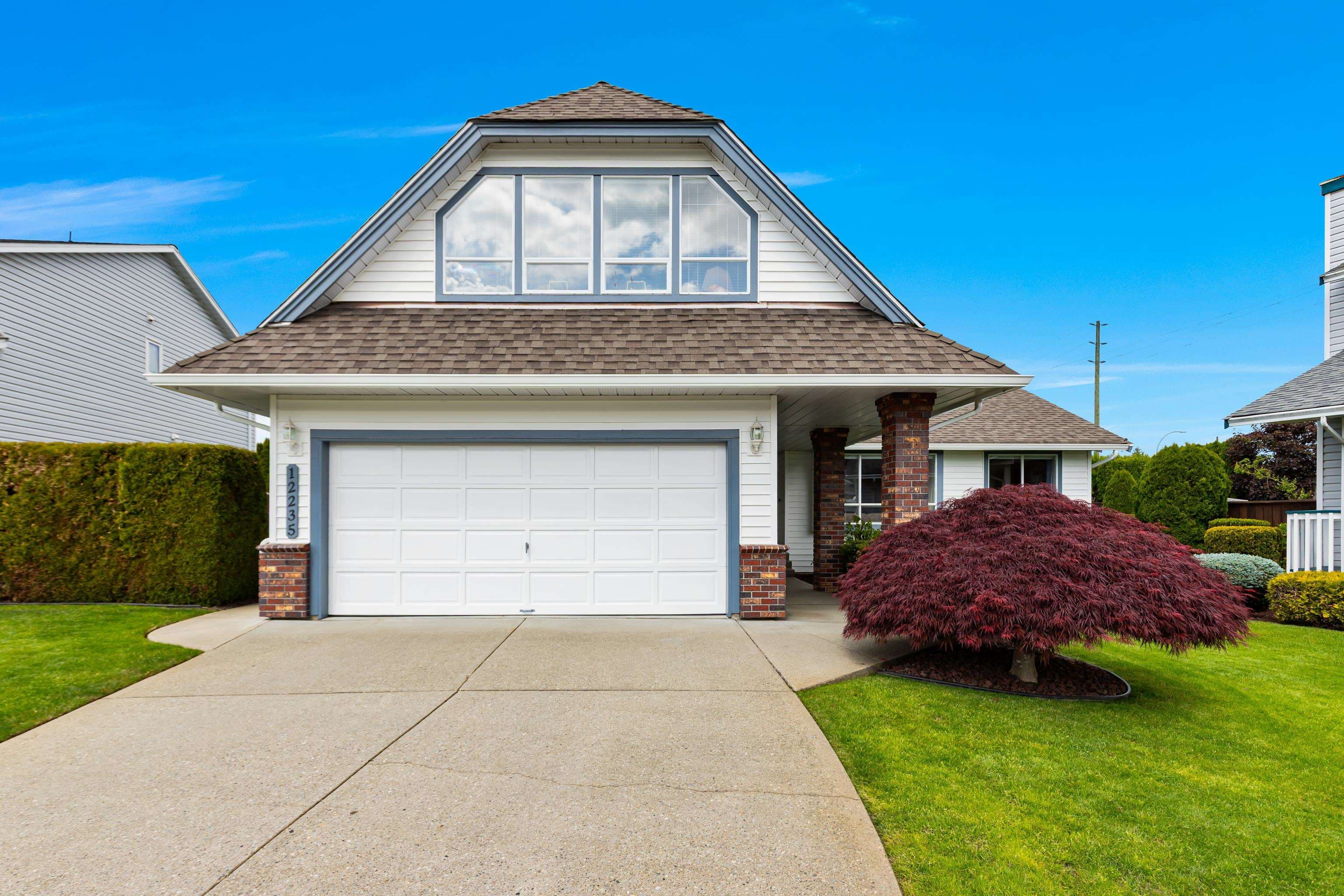 12235 Cypress Court, Pitt Meadows, V3Y 2E1 — photo 2