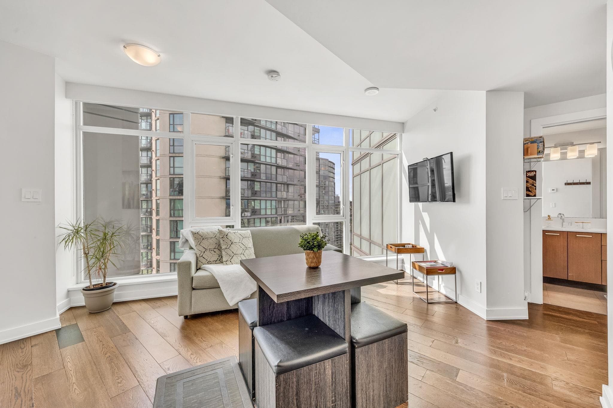 2607 - 1372 Seymour Street, Vancouver, V6B 0L1 — photo 5