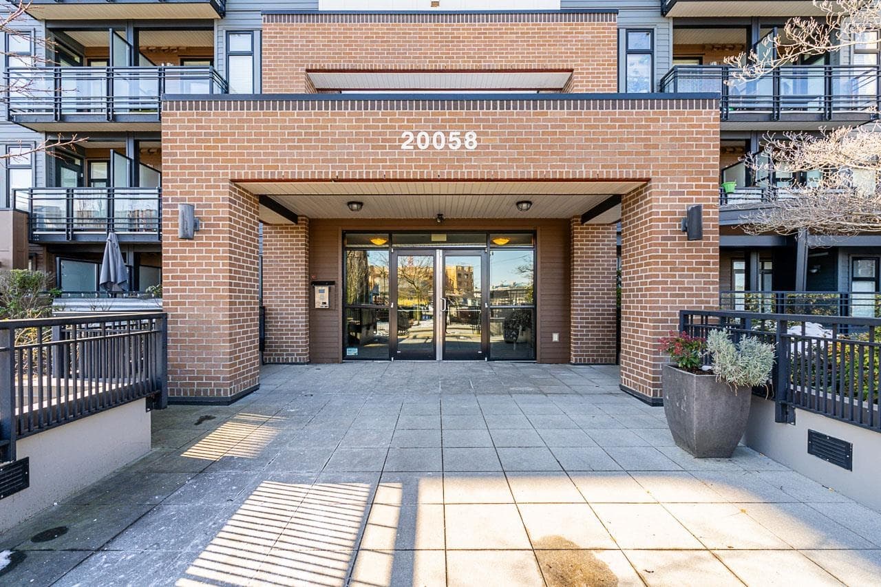 411 - 20058 Fraser Highway, Langley, V3A 0E5 — photo 4