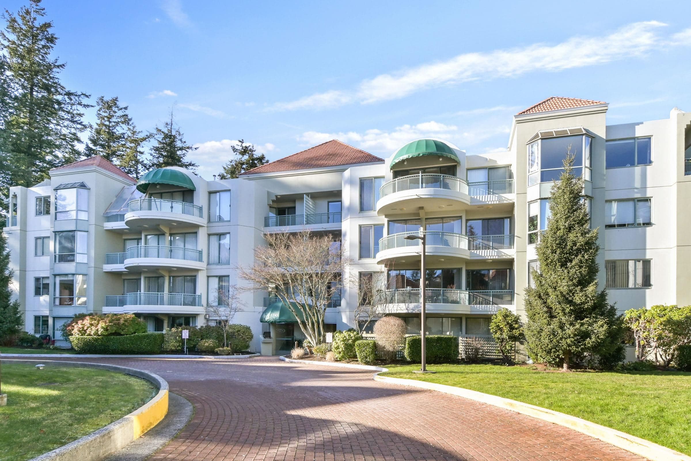104 - 1745 Martin Drive, Surrey, V4A 9T5 — photo 1