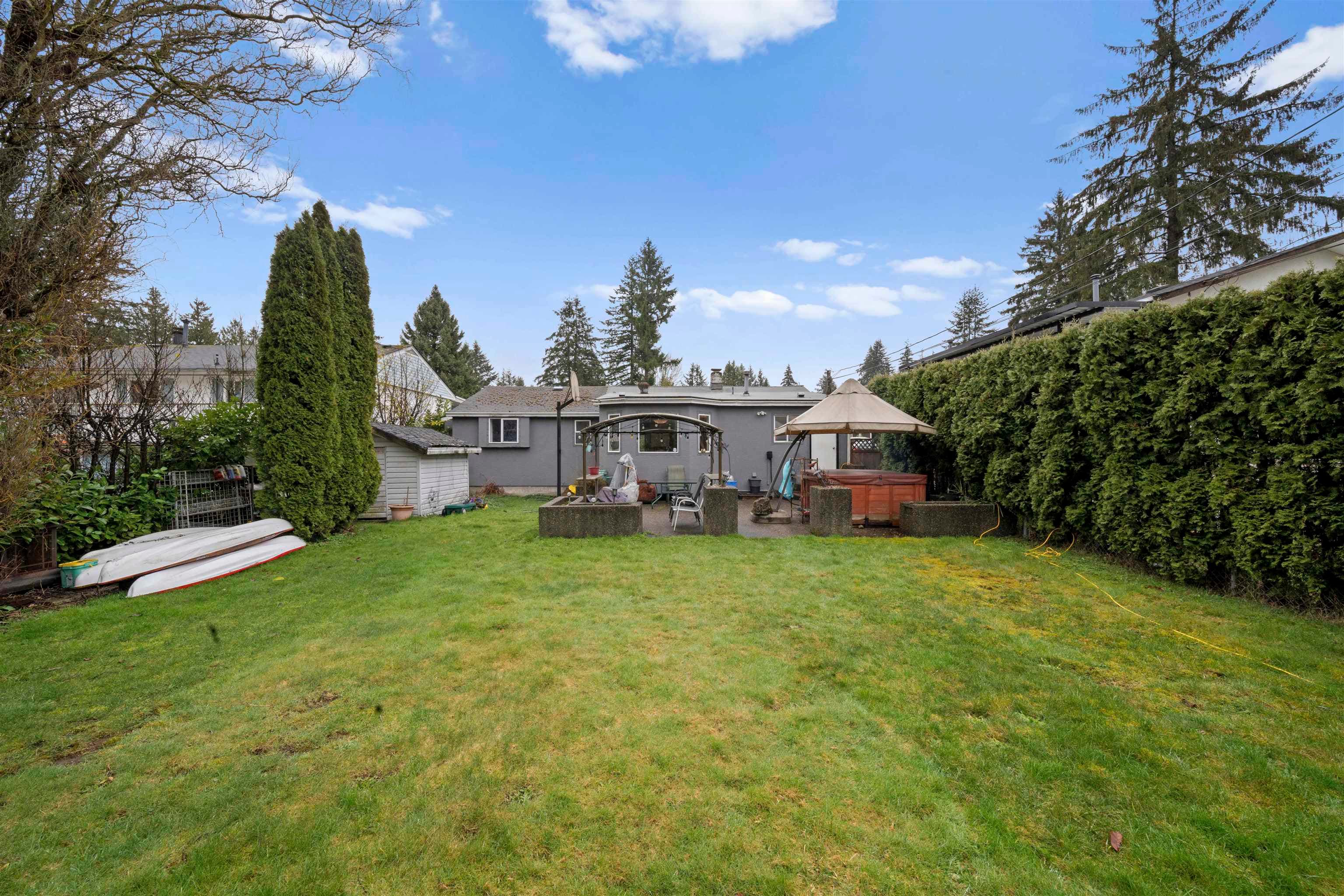 14349 Kindersley Drive, Surrey, V3R 5R1 — photo 2