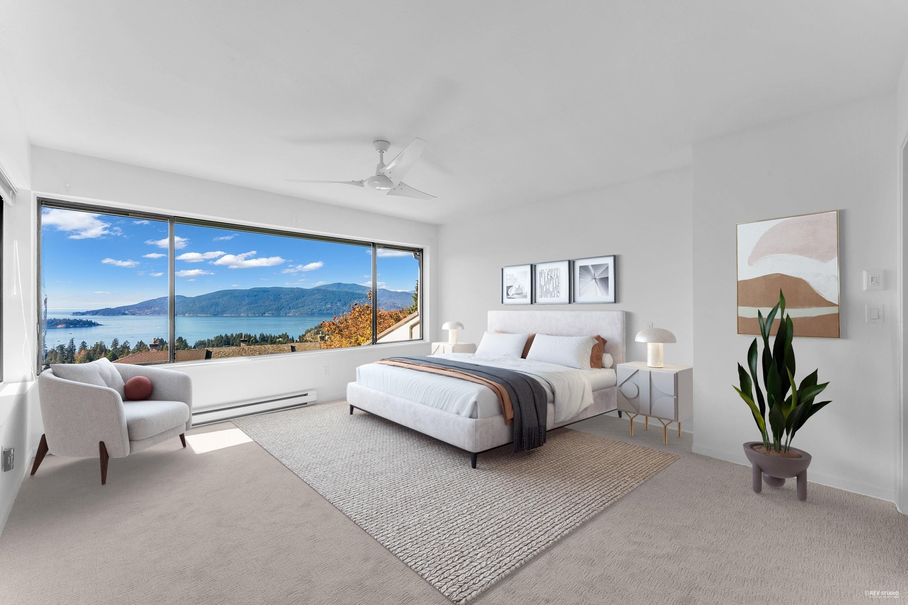 5446 Meadfeild Lane, West Vancouver, V7W 3G3 — photo 4