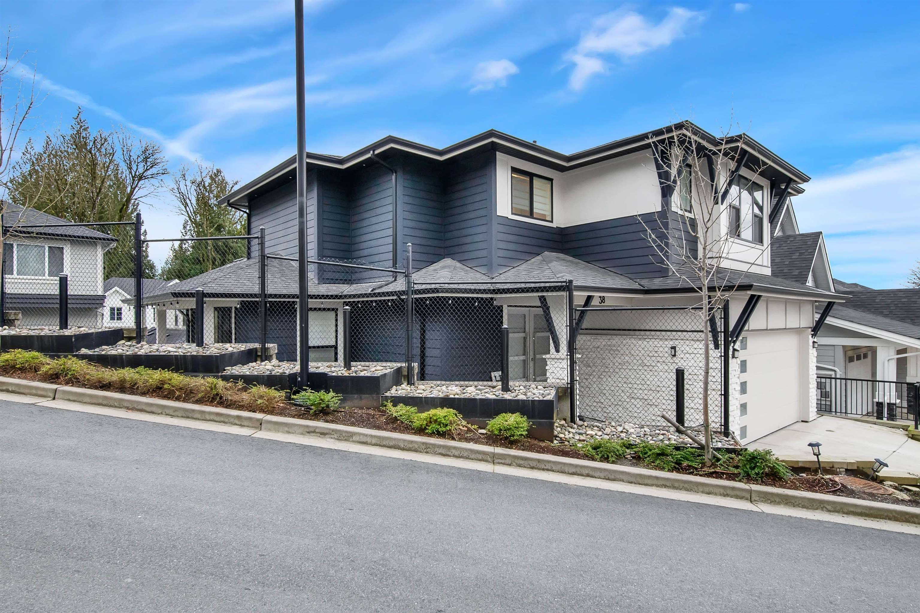 38 - 4217 Old Clayburn Road, Abbotsford, V3G 1L5 — photo 2