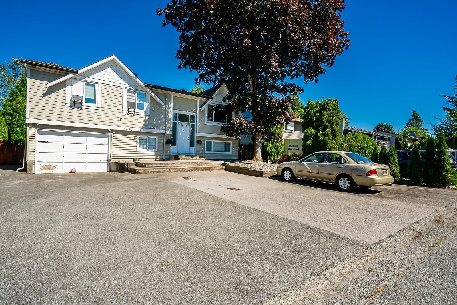5886 184a Street, Surrey