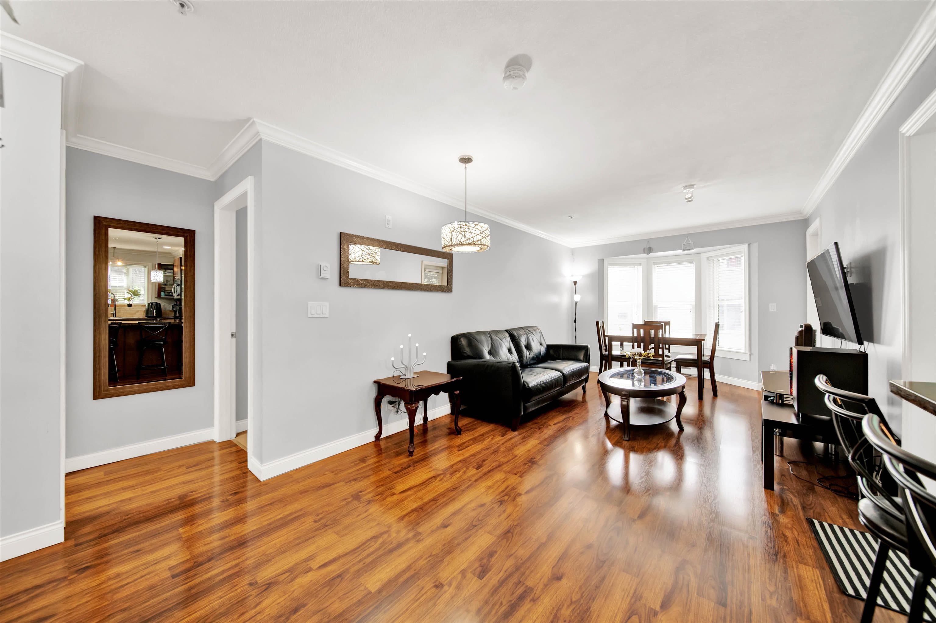 306 - 5474 198 Street, Langley, V3A 1G2 — photo 5