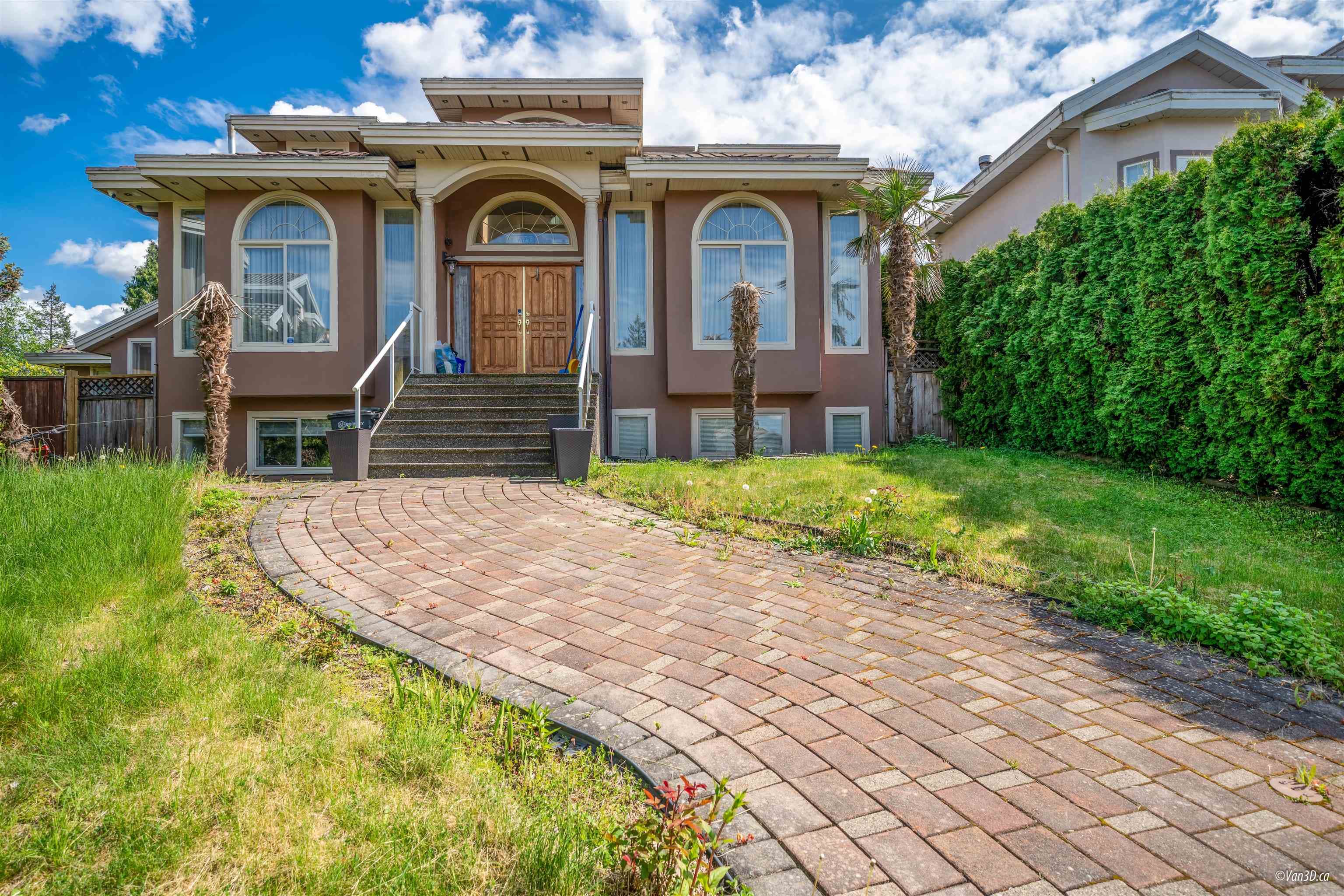 6728 Mason Court, Burnaby