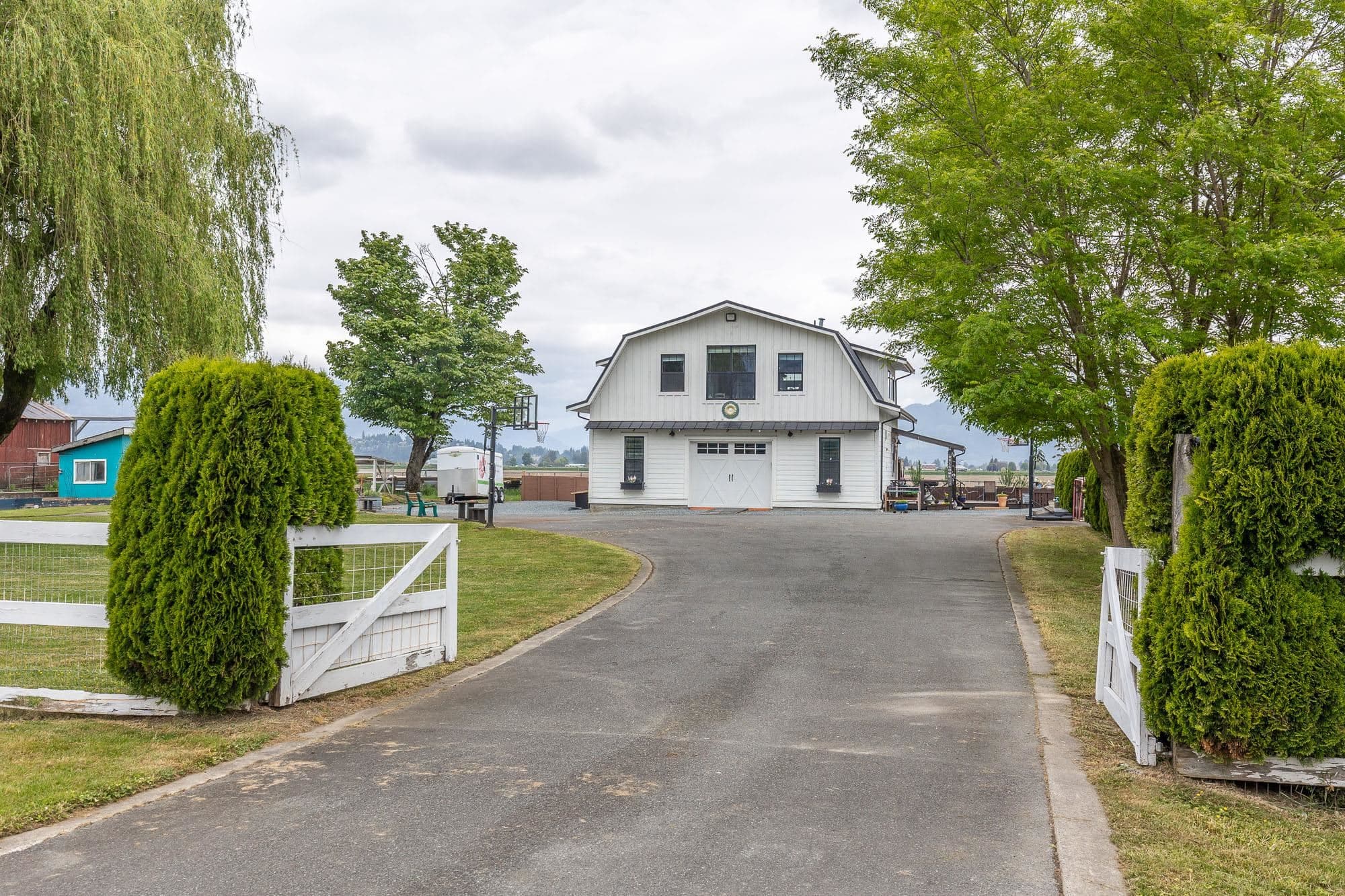 48351 Prairie Central Road, Chilliwack, V2P 6H3 — photo 2