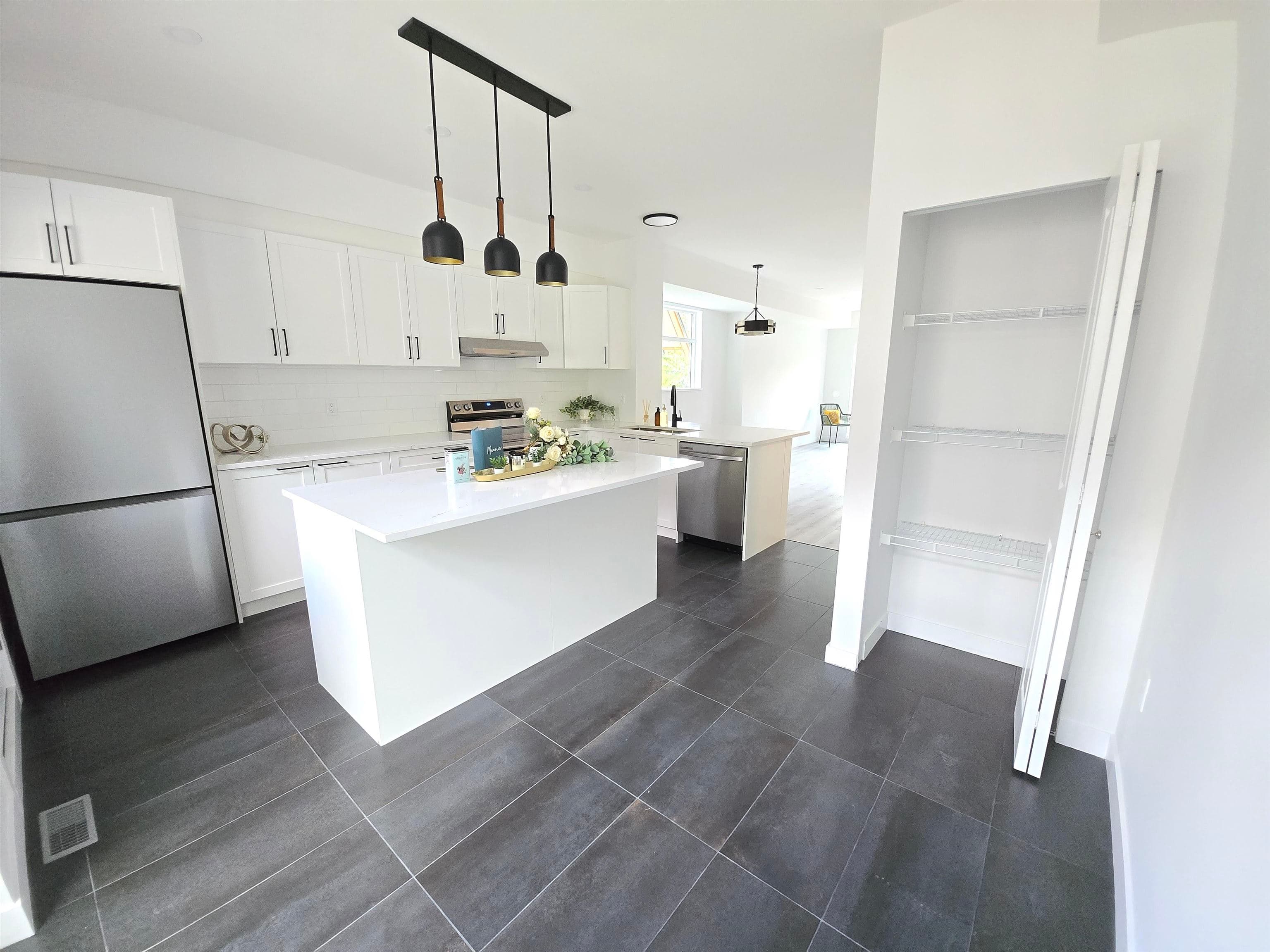 73 - 2000 Panorama Drive, Port Moody, V3H 5J5 — photo 2