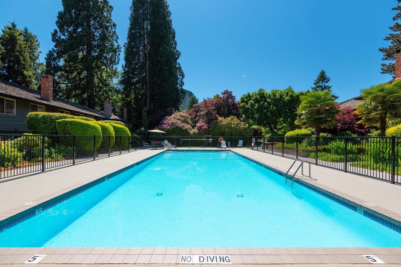 704 - 235 Keith Road, West Vancouver, V7T 1L5 — photo 3