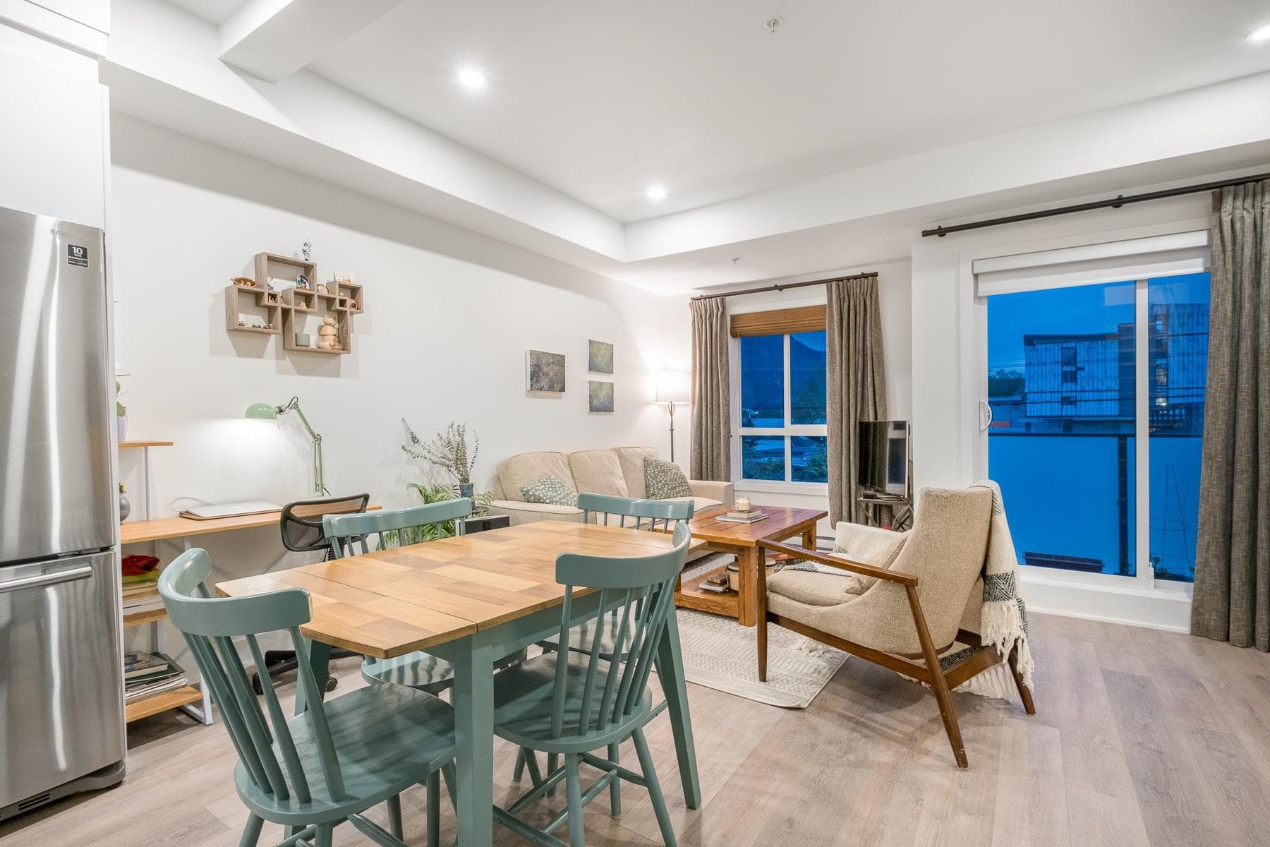 203 - 37808 Third Avenue, Squamish, V8B 1B9 — photo 3