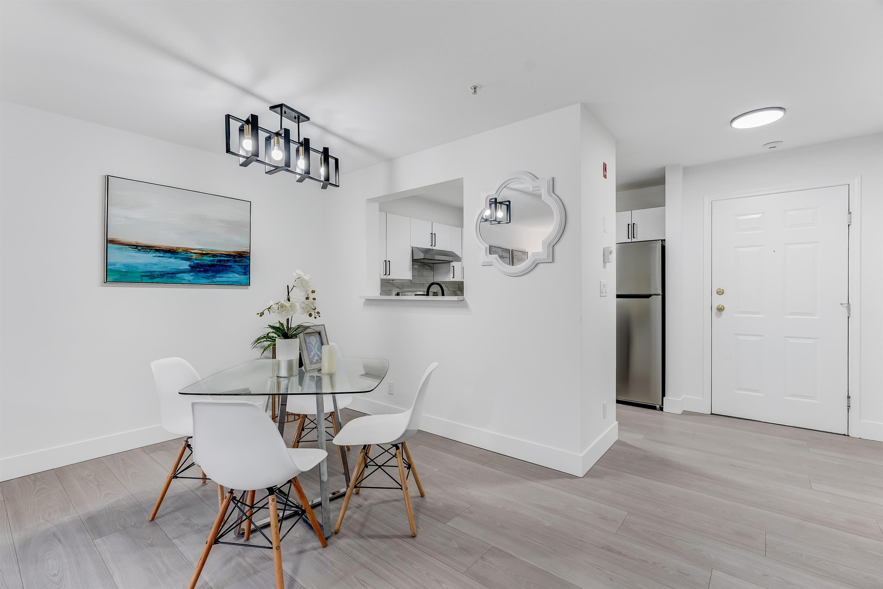 218 - 15268 105 Avenue, Surrey, V3R 0W8 — photo 3