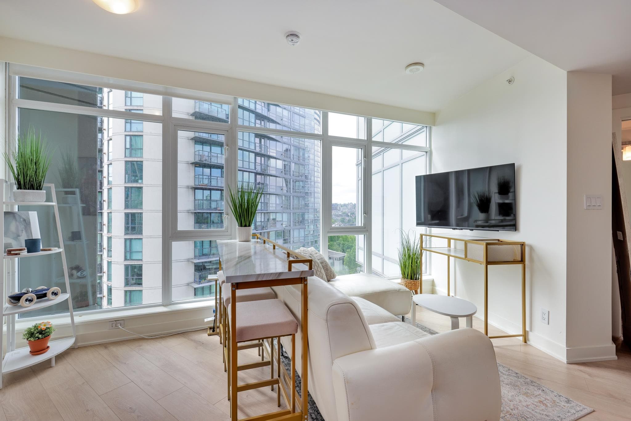 1207 - 1372 Seymour Street, Vancouver, V6B 0L1 — photo 3