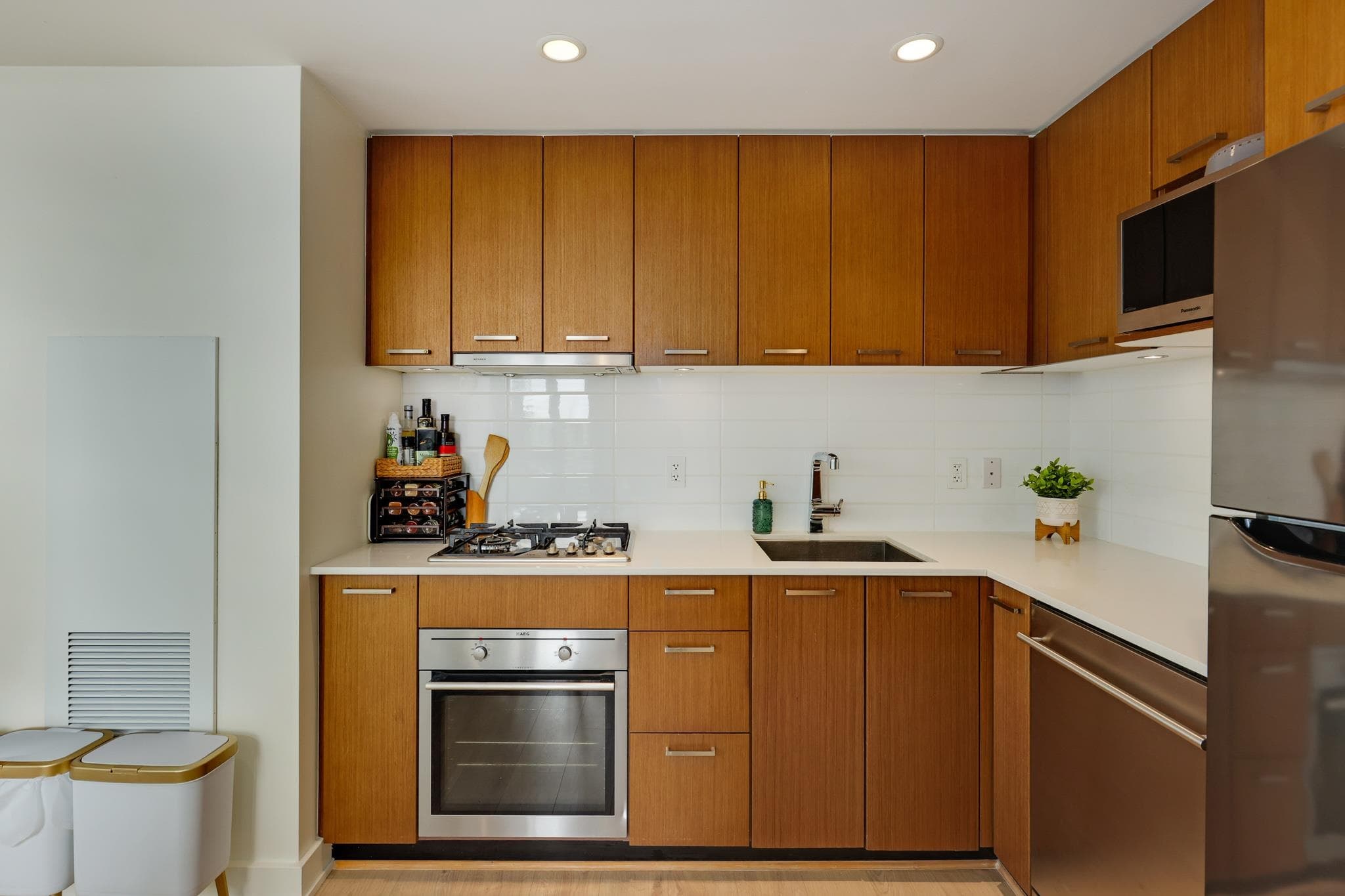 1207 - 1372 Seymour Street, Vancouver, V6B 0L1 — photo 4