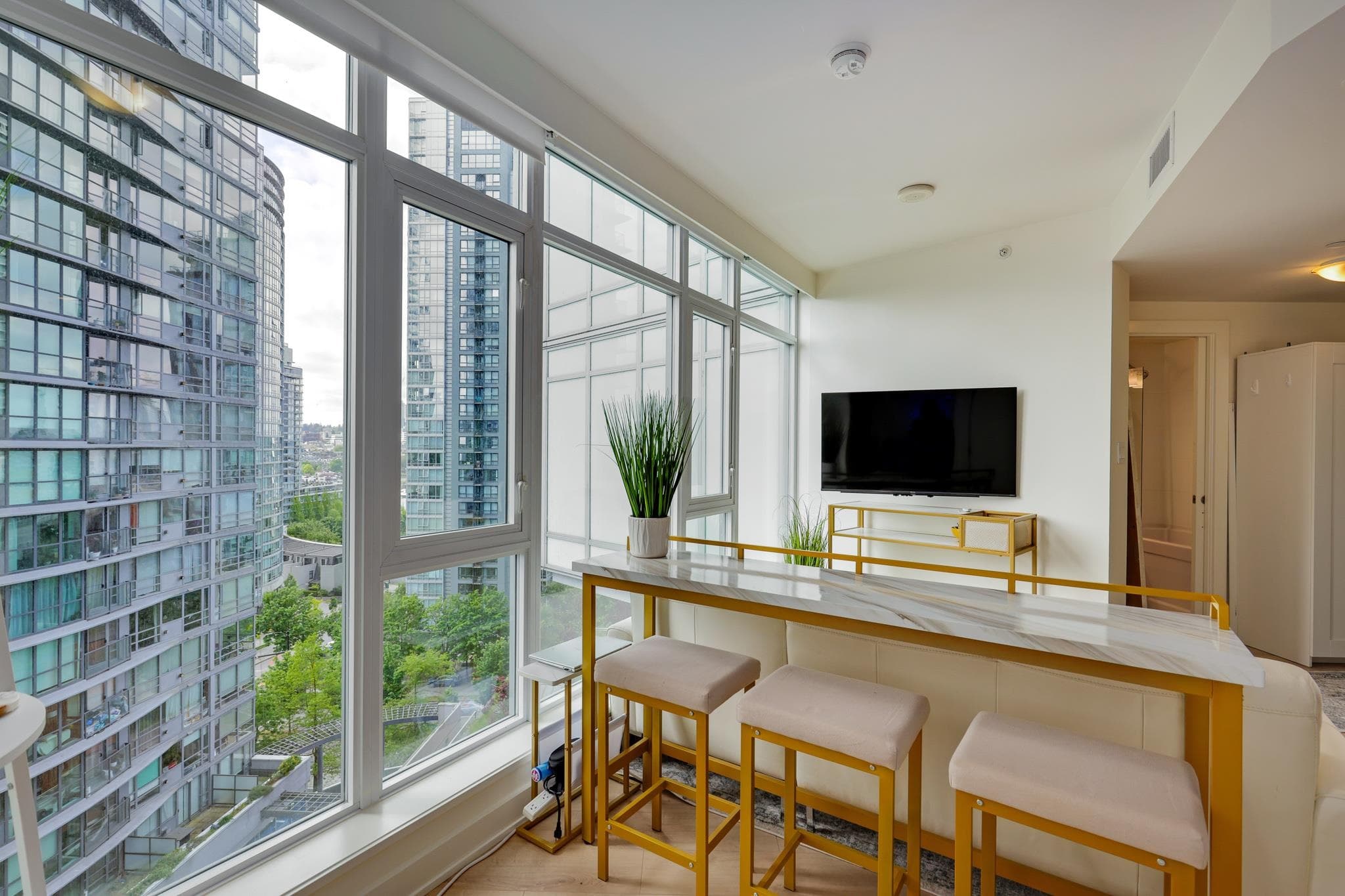 1207 - 1372 Seymour Street, Vancouver, V6B 0L1 — photo 5