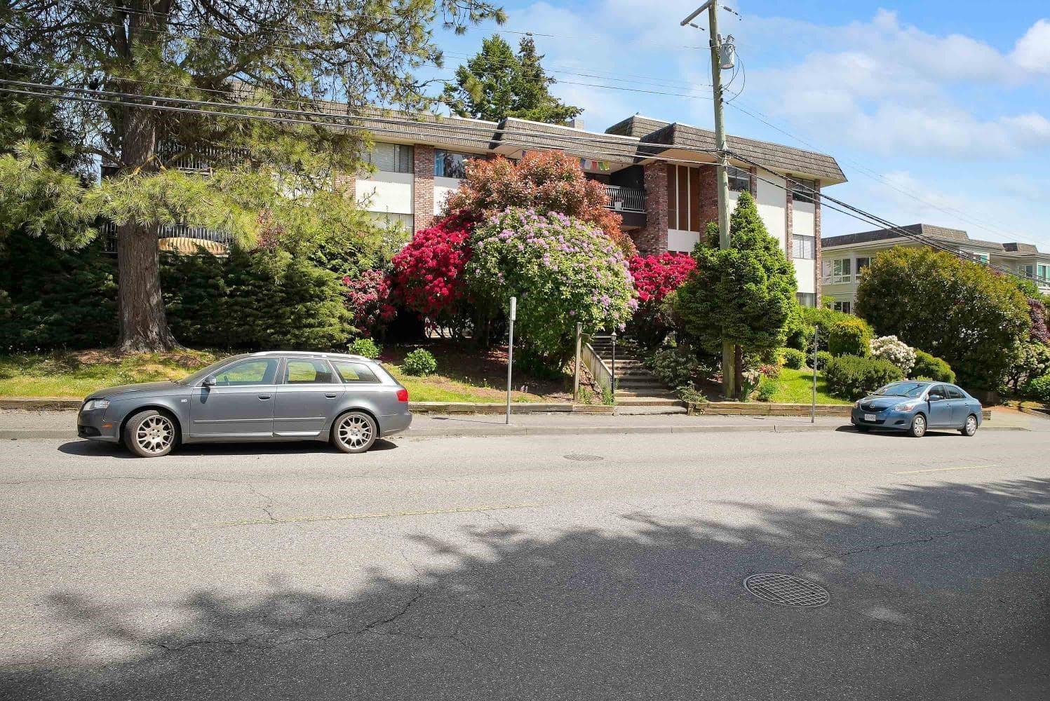 105 - 1330 Martin Street, White Rock, V4B 3W5 — photo 1