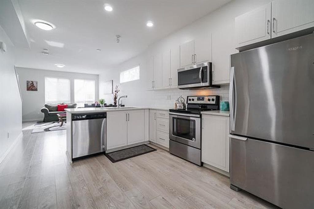 32 - 14555 68 Avenue, Surrey, V3S 2A8 — photo 5