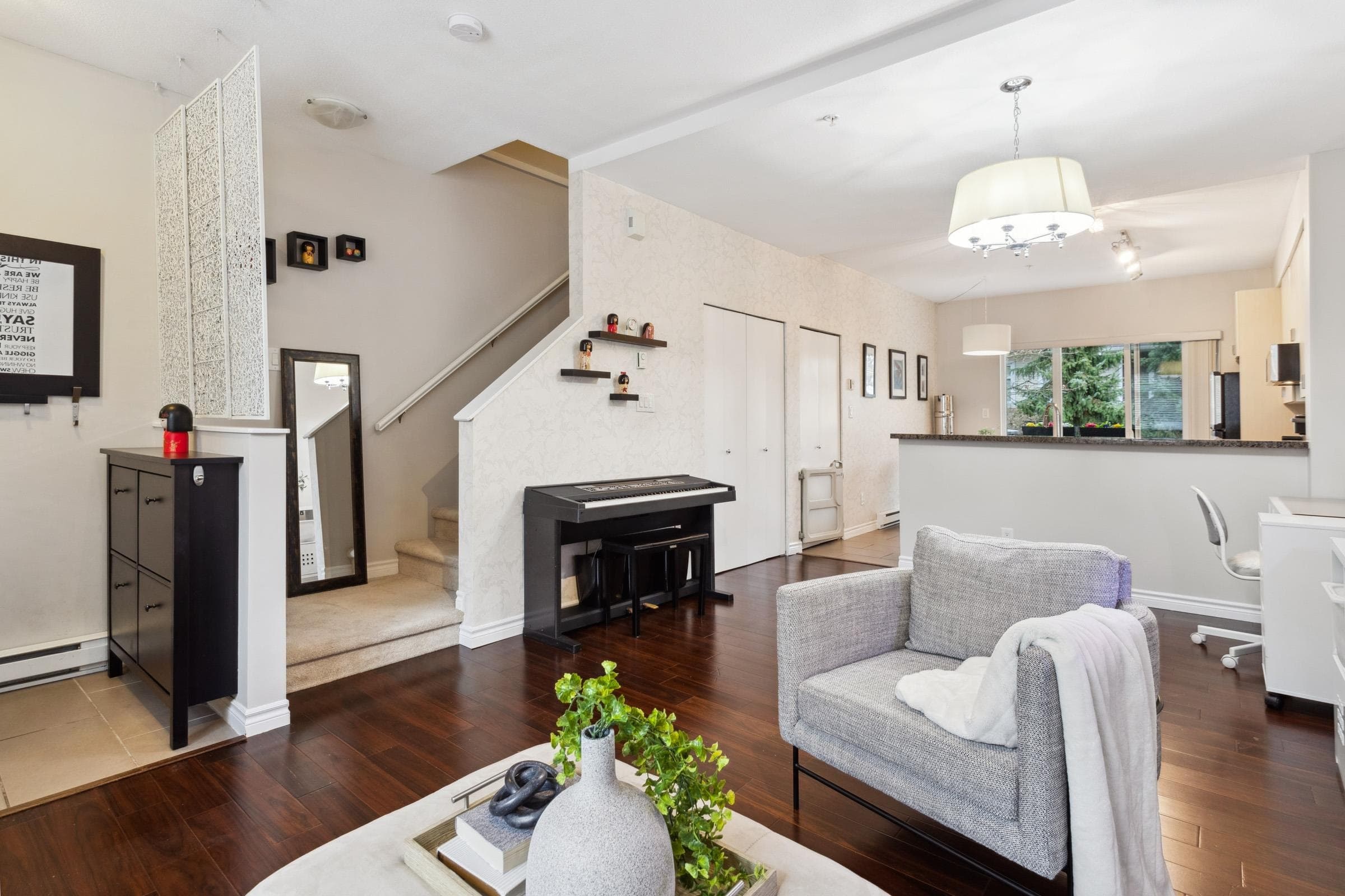 83 - 6878 Southpoint Drive, Burnaby, V3N 5E4 — photo 5