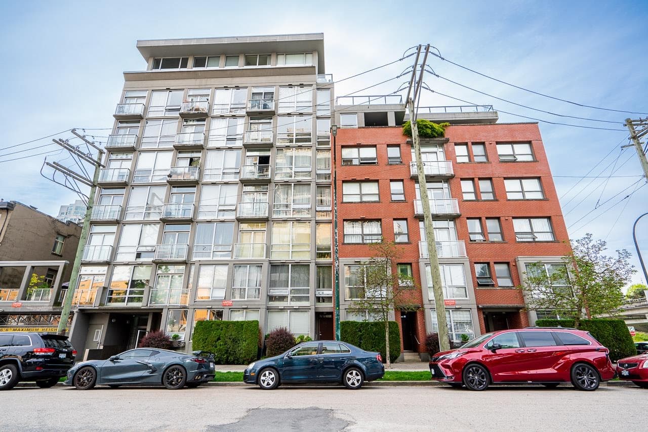 917 Station Street, Vancouver, V6A 4J8 — photo 2