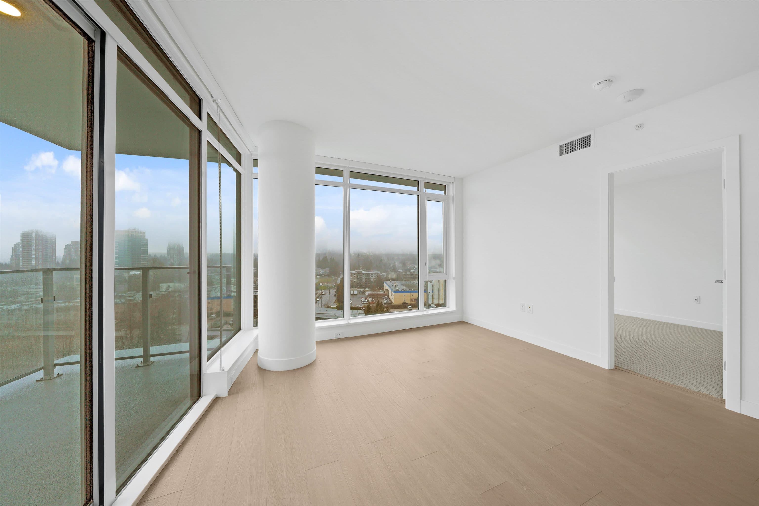 1601 - 7683 Park Crescent, Burnaby, V3N 0J4 — photo 5