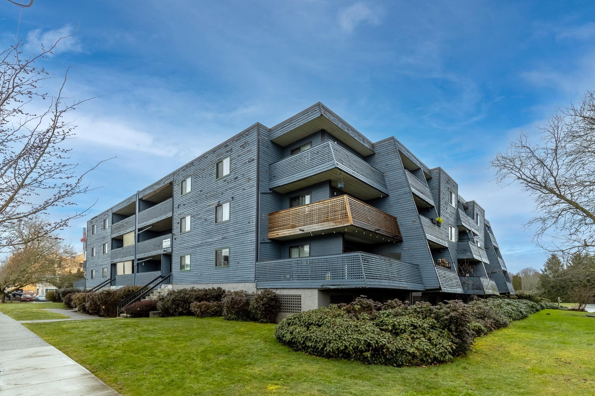113 - 5906 176a Street, Surrey, V3S 4H7 — photo 2