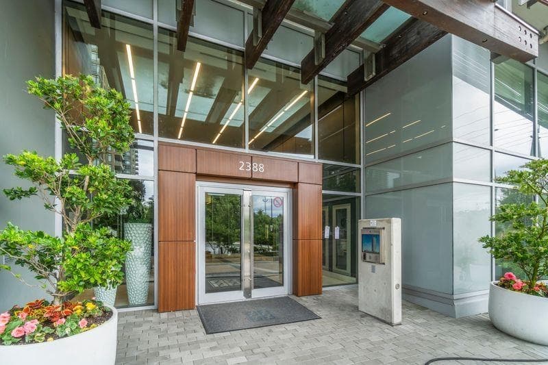 2002 - 2388 Madison Avenue, Burnaby, V5C 0K8 — photo 2
