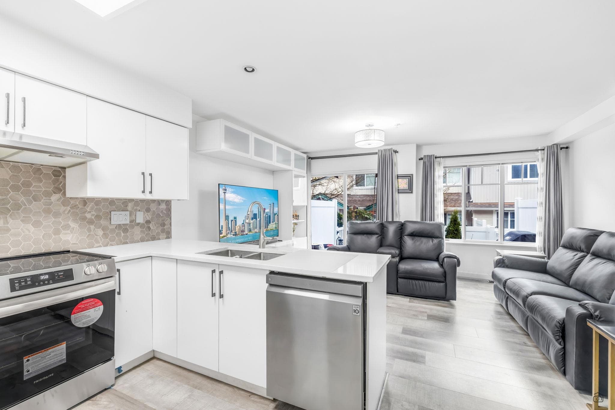 29 - 12711 64 Avenue, Surrey, V3W 1X1 — photo 5