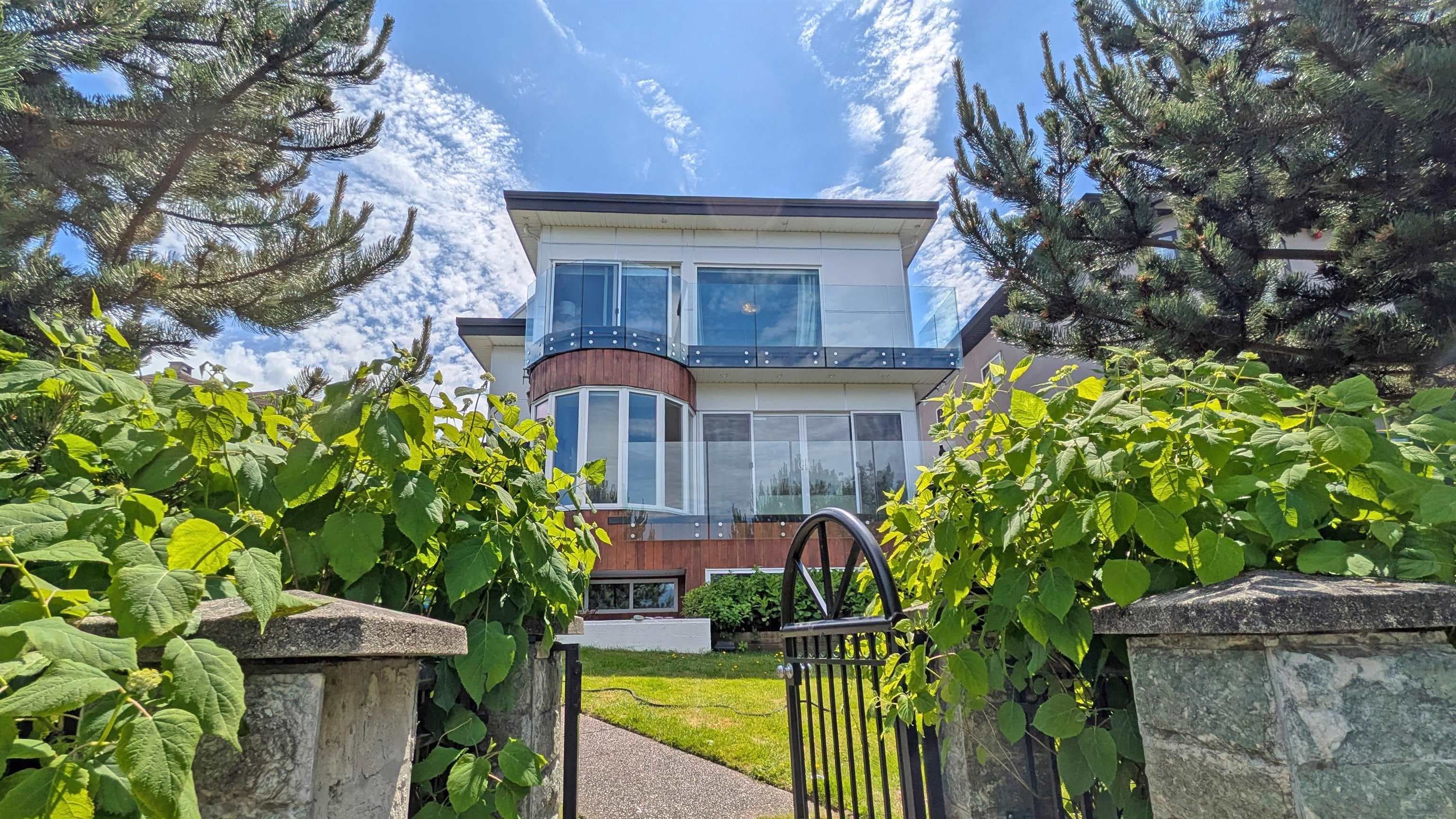 1370 E 35th Avenue, Vancouver
