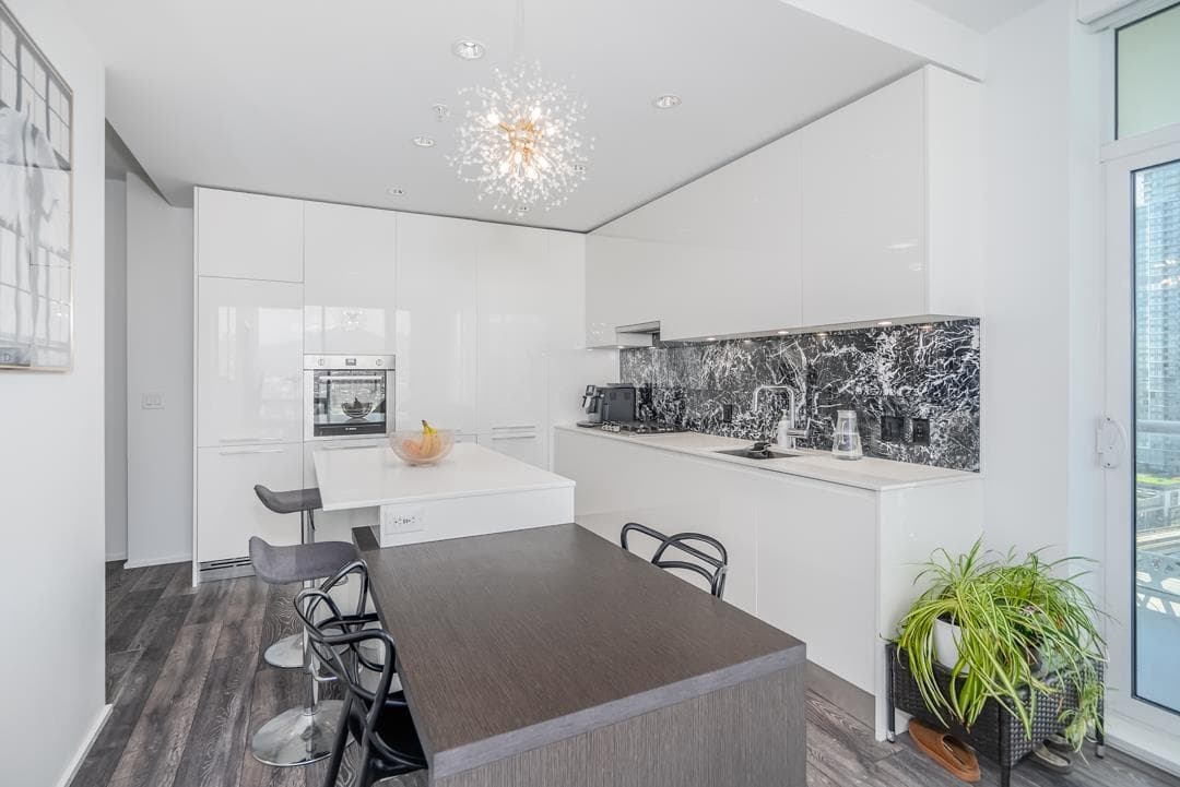 1109 - 1955 Alpha Way, Burnaby, V5C 0K6 — photo 5