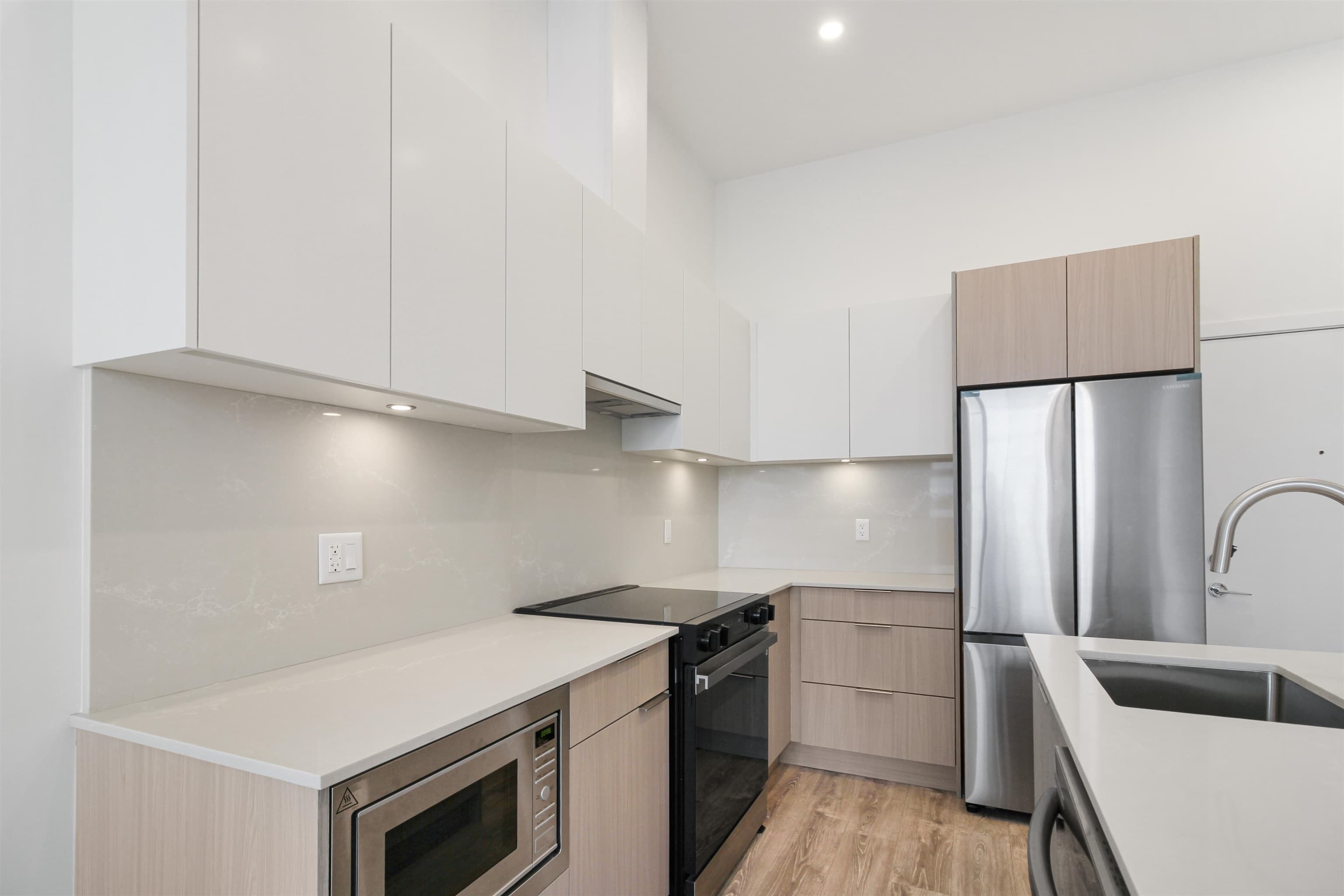 E101 - 10829 140 Street, Surrey, V3R 0H4 — photo 2