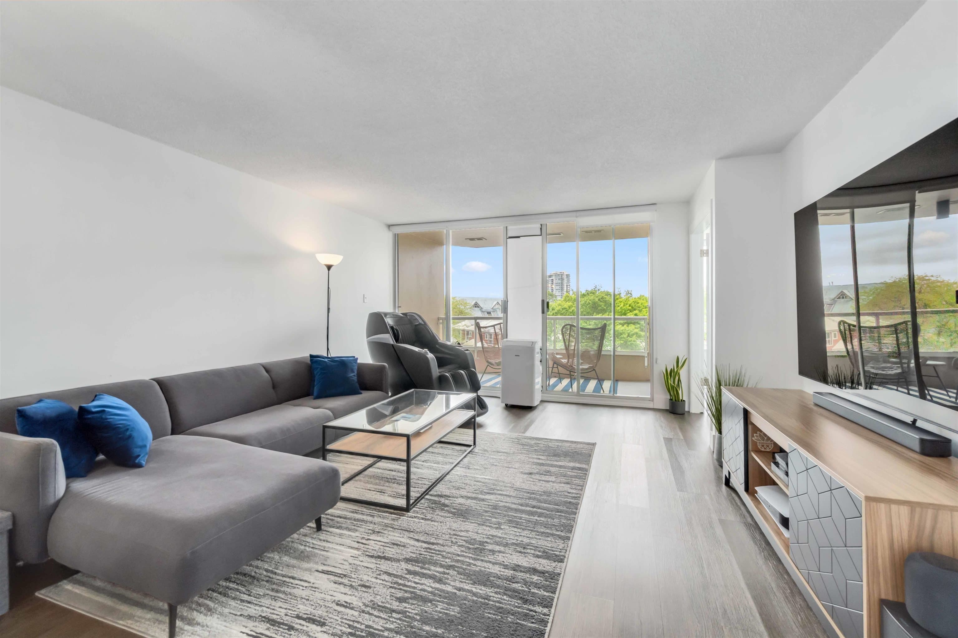 405 - 1045 Quayside Drive, New Westminster