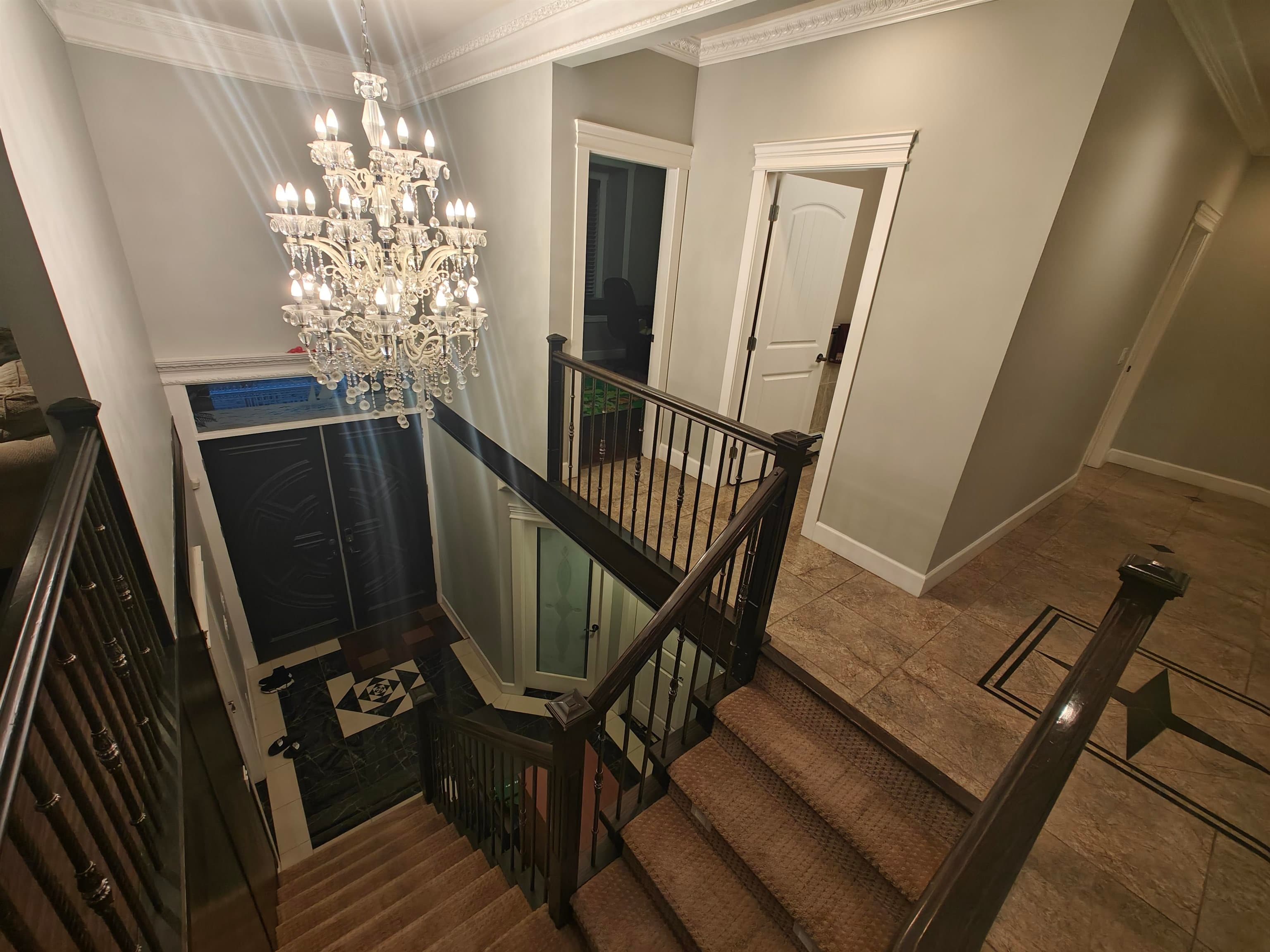 12854 107a Avenue, Surrey, V3T 2G5 — photo 2
