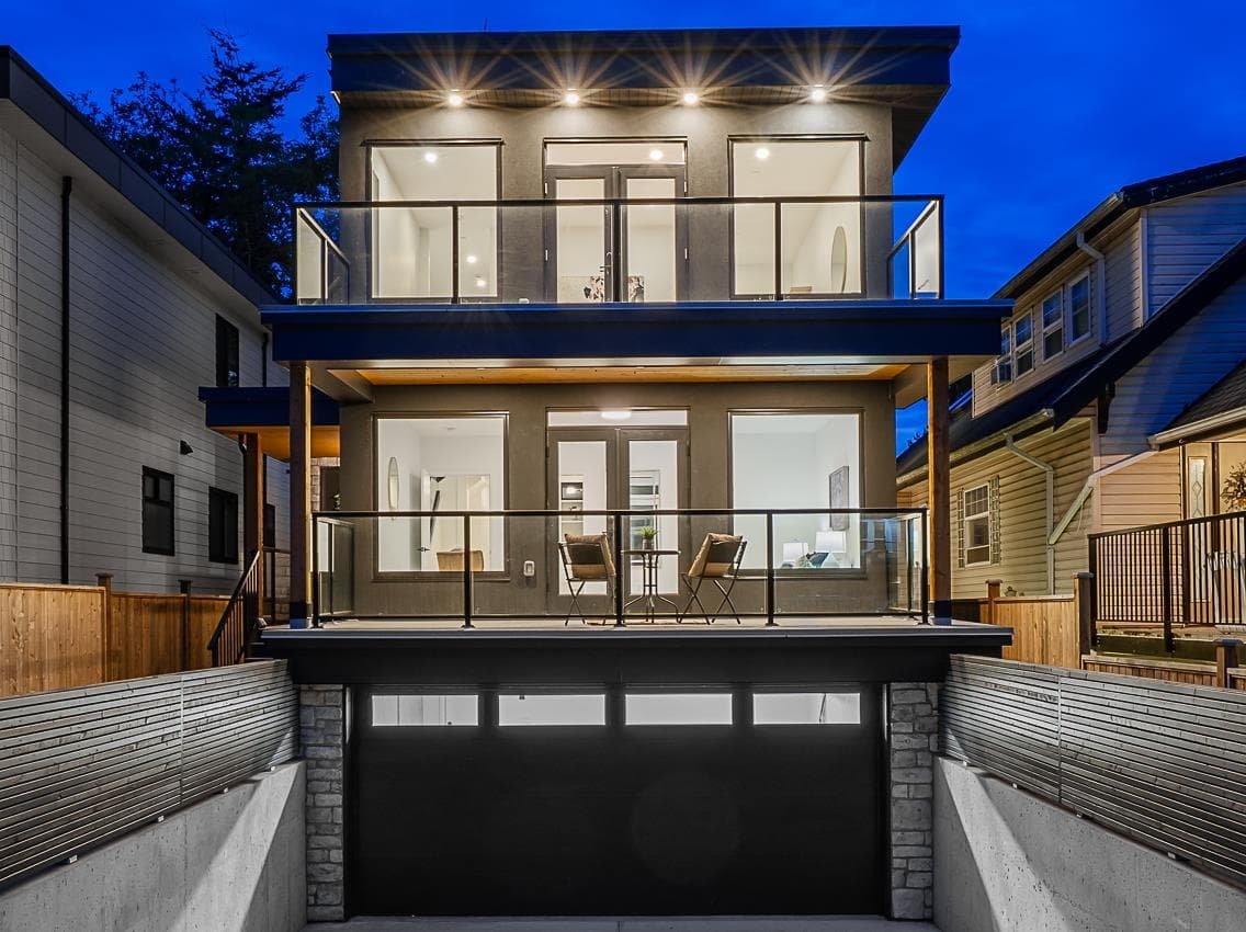 855 Lee Street, White Rock