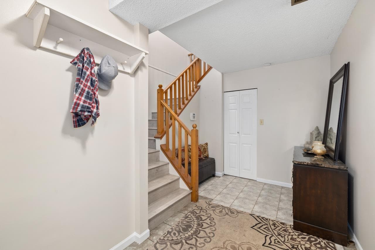1184 Riverside Drive, North Vancouver, V7H 1V5 — photo 3