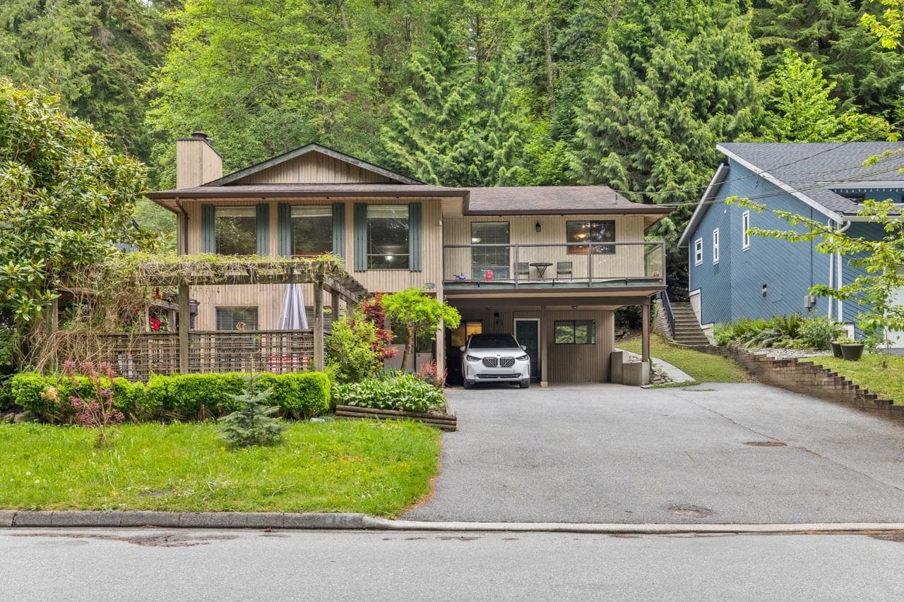 1184 Riverside Drive, North Vancouver