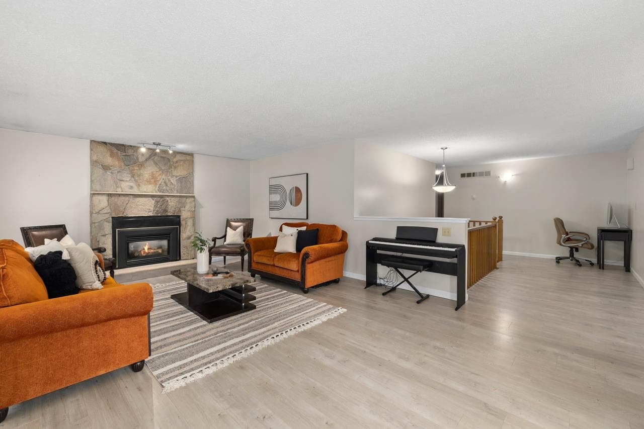 1184 Riverside Drive, North Vancouver, V7H 1V5 — photo 5