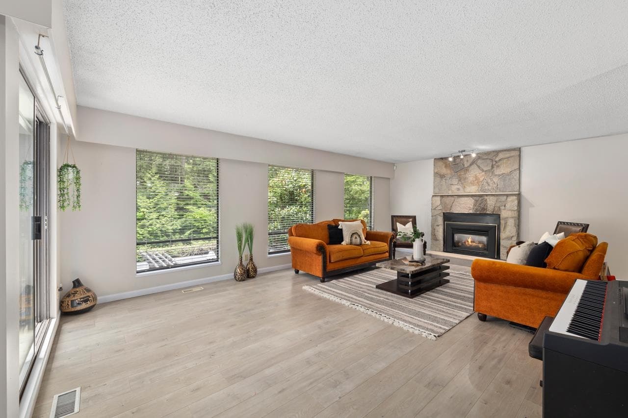 1184 Riverside Drive, North Vancouver, V7H 1V5 — photo 4