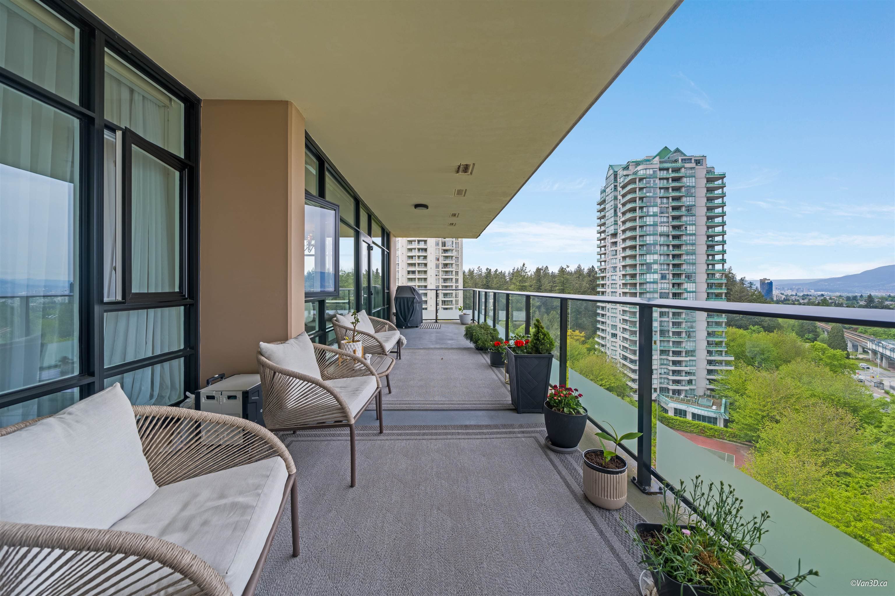 1302 - 6168 Wilson Avenue, Burnaby, V5H 0B2 — photo 2