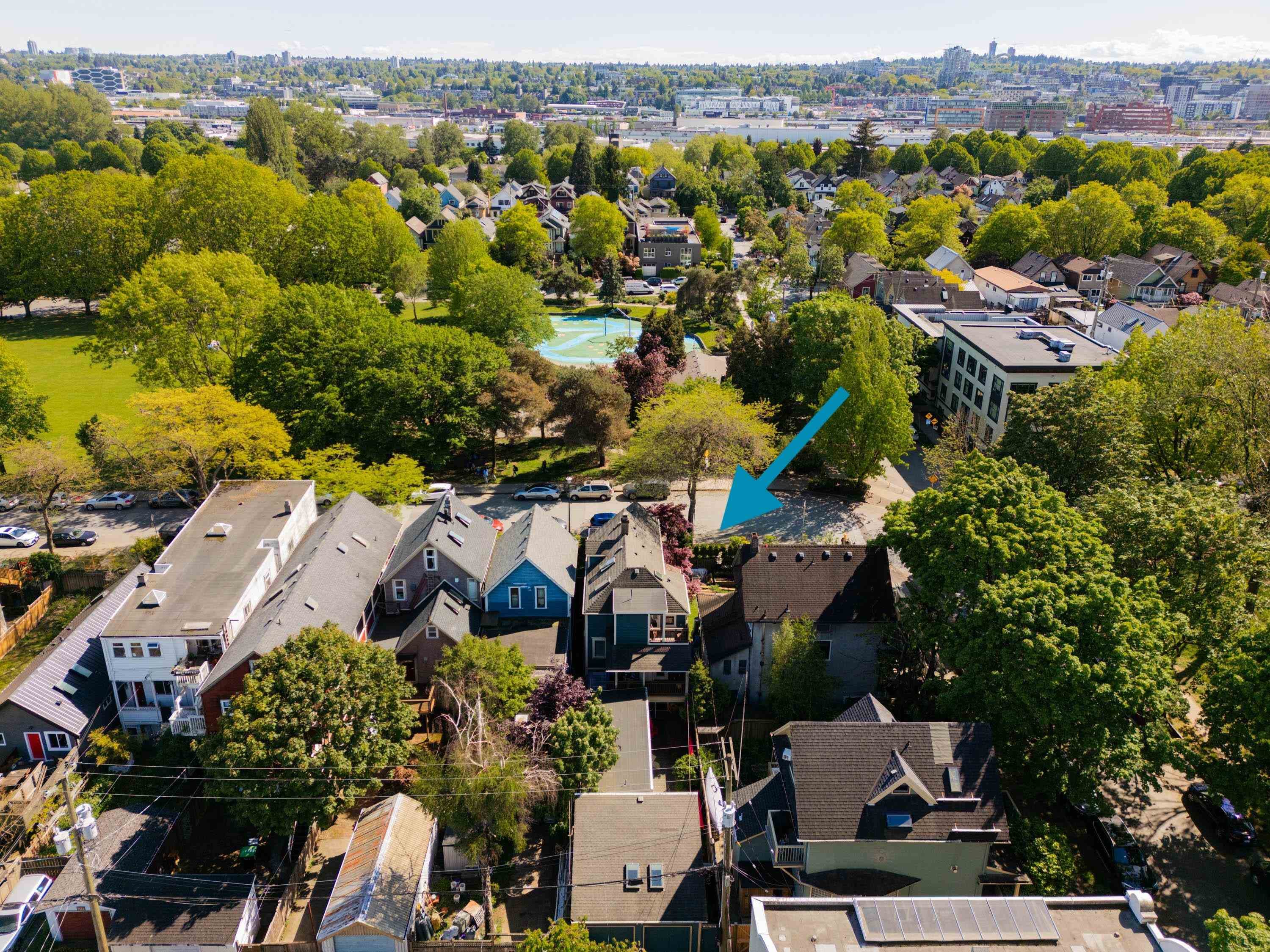 2 - 709 Keefer Street, Vancouver, V6A 1Y6 — photo 2
