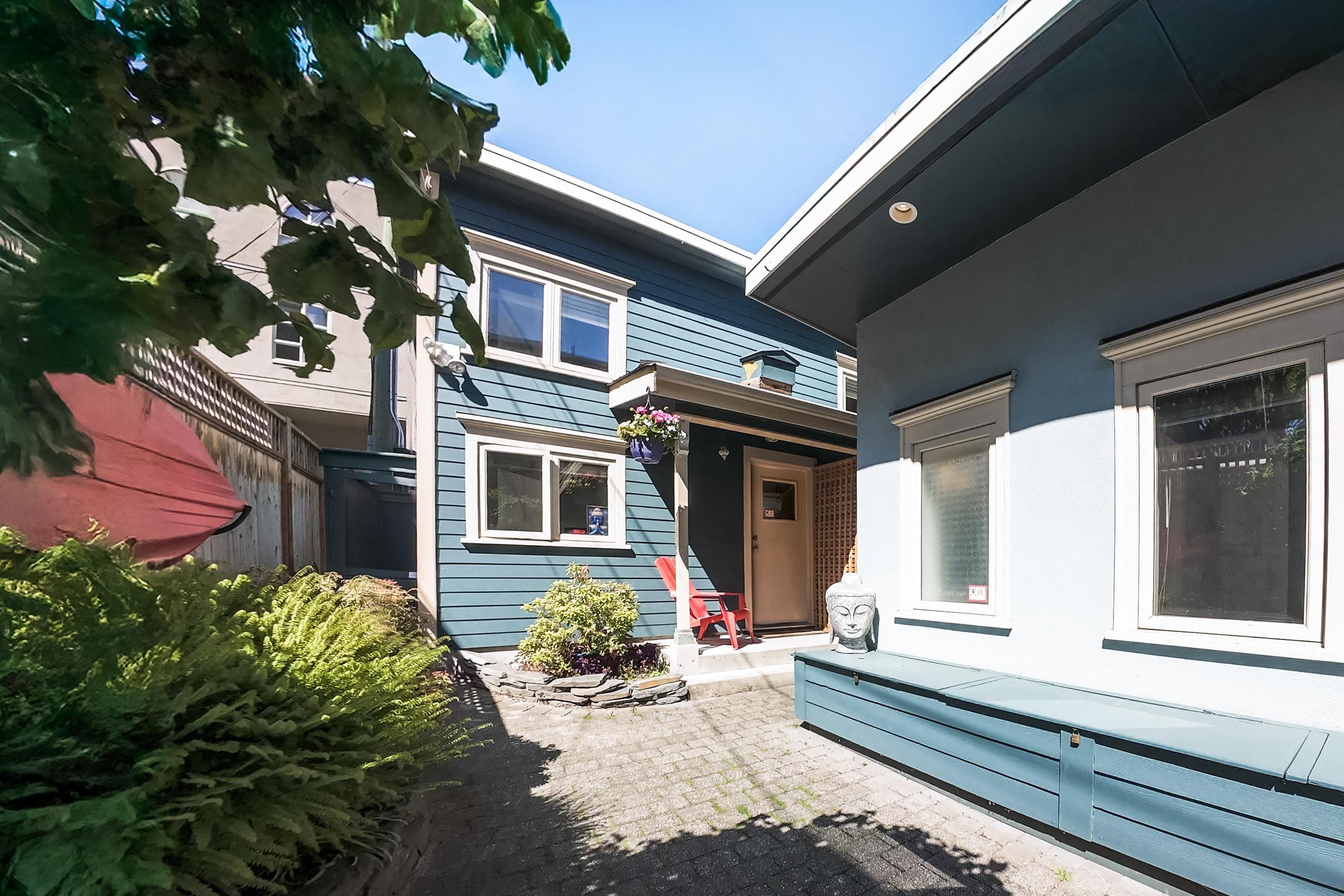 2 - 709 Keefer Street, Vancouver, V6A 1Y6 — photo 4