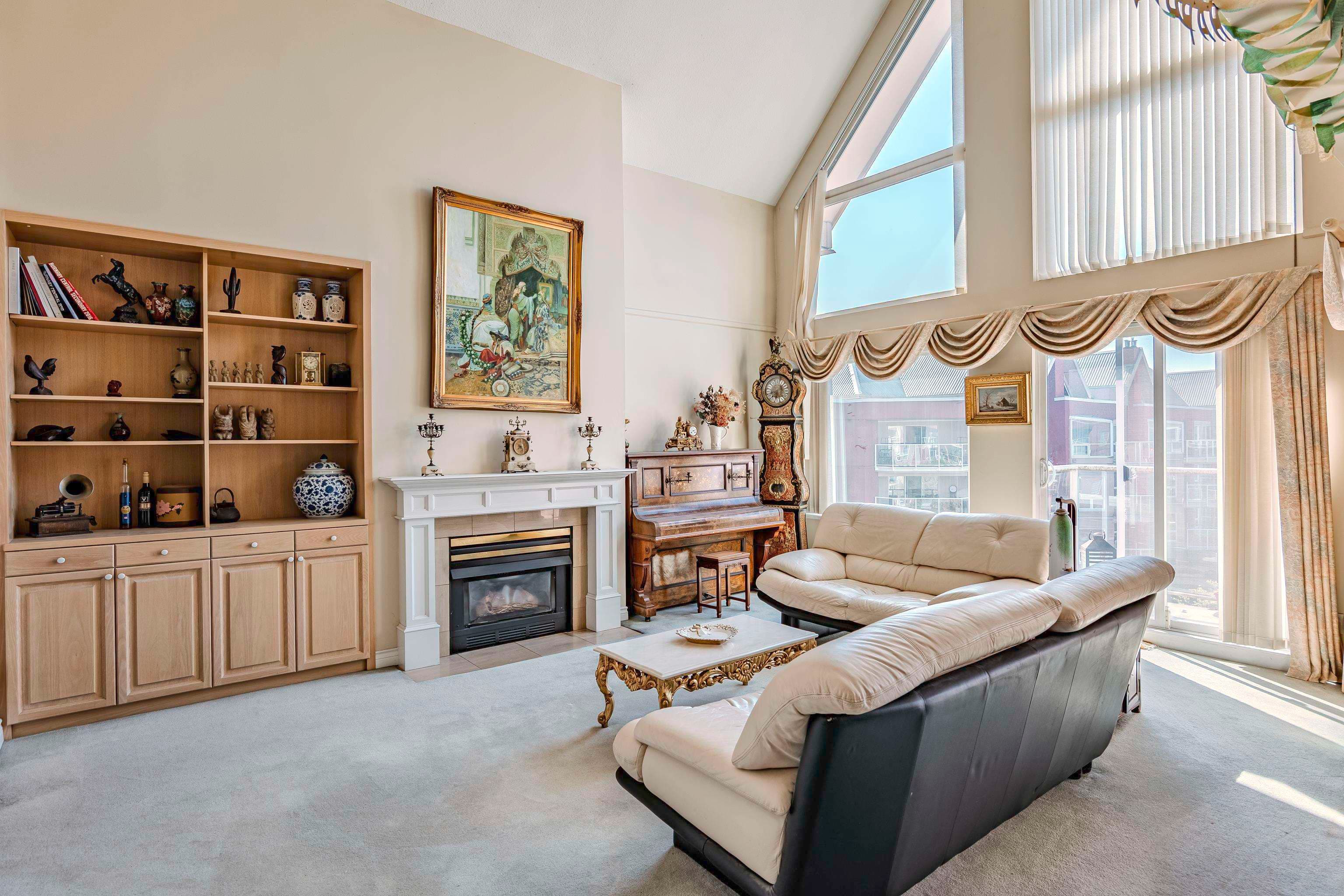 411B - 1210 Quayside Drive, New Westminster, V3M 6H1 — photo 2