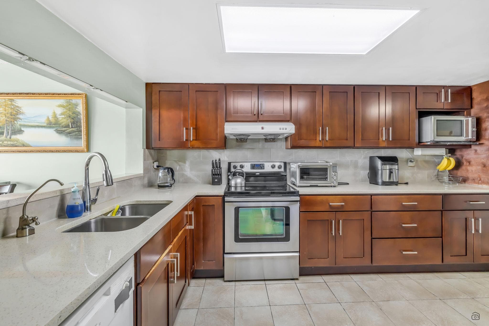 1603 - 14881 103a Avenue, Surrey, V3R 0M5 — photo 5