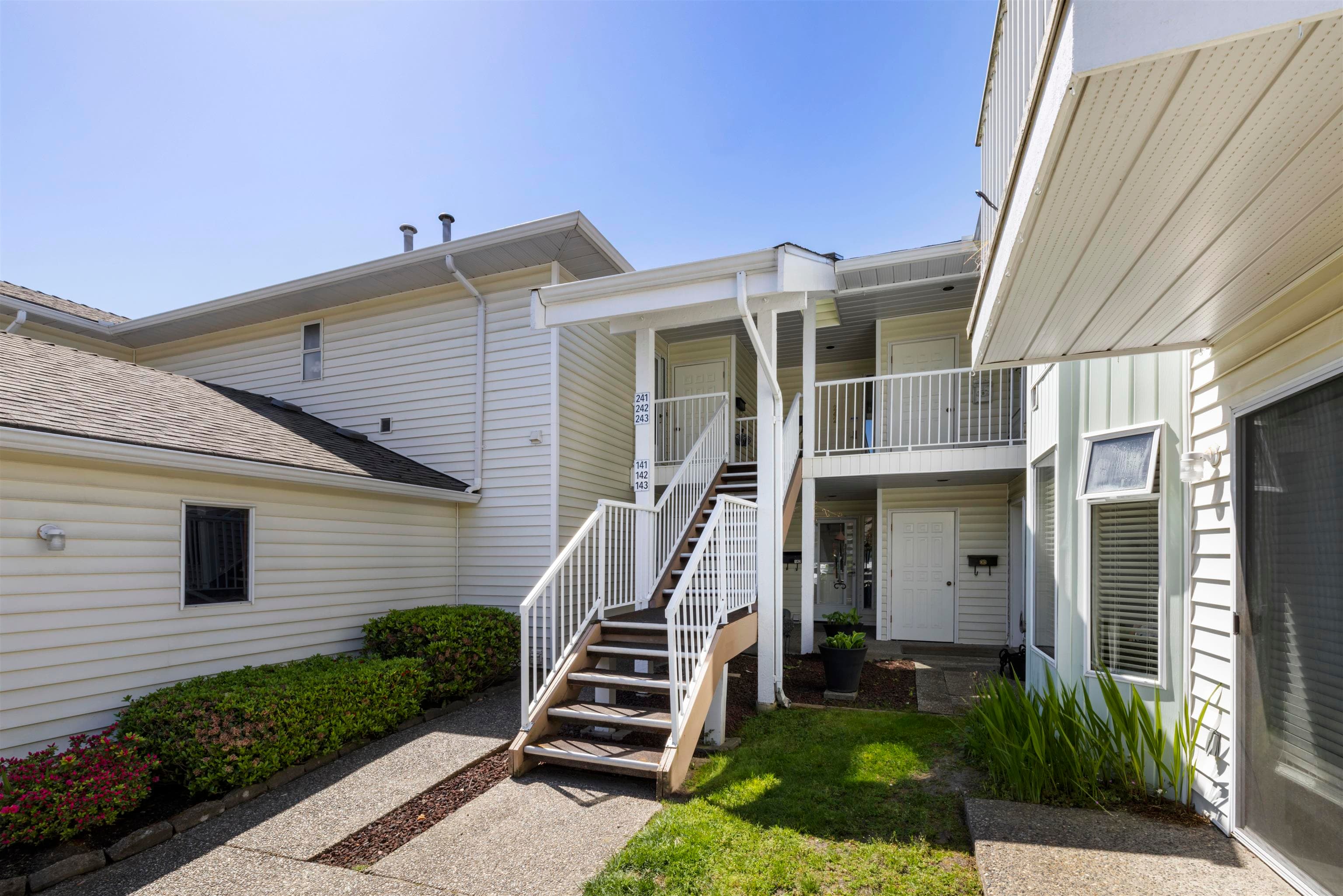 241 - 7156 121 Street, Surrey