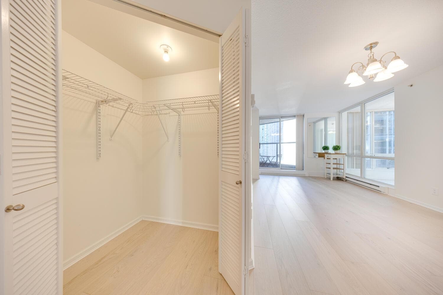 901 - 1166 Melville Street, Vancouver, V6E 4P6 — photo 3