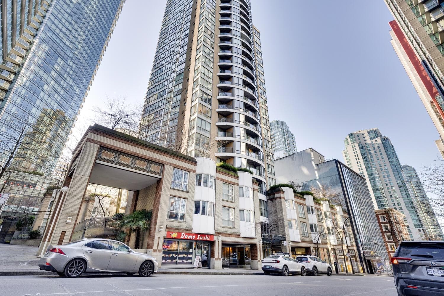 901 - 1166 Melville Street, Vancouver, V6E 4P6 — photo 1