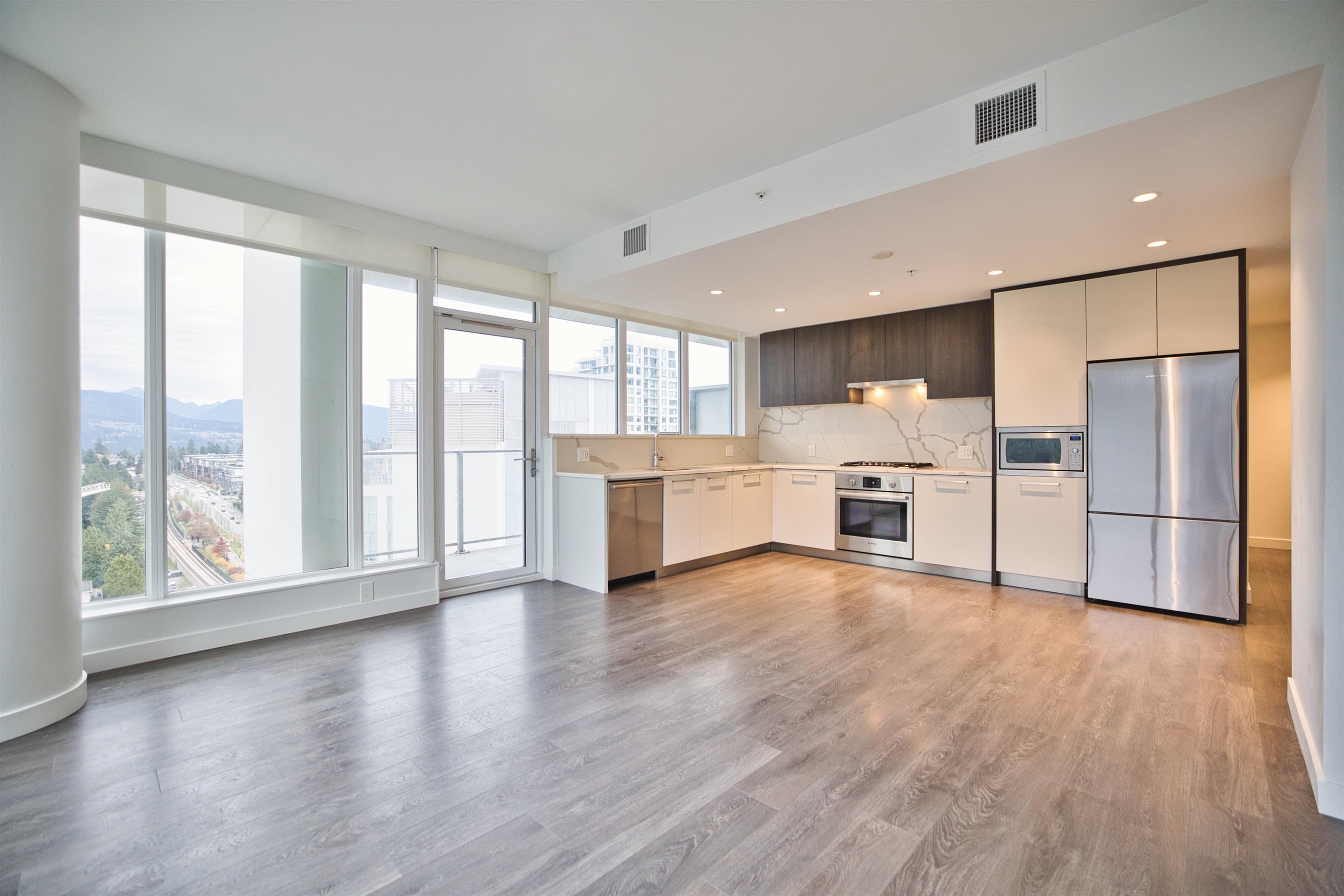1604 - 567 Clarke Road, Coquitlam, V3J 0K7 — photo 3