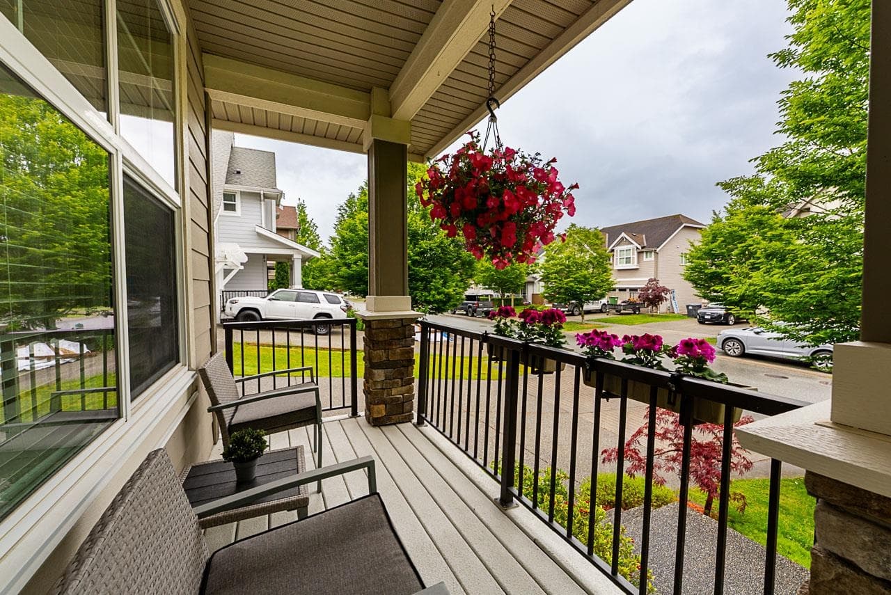 2093 Zinfandel Drive, Abbotsford, V4X 0A6 — photo 3