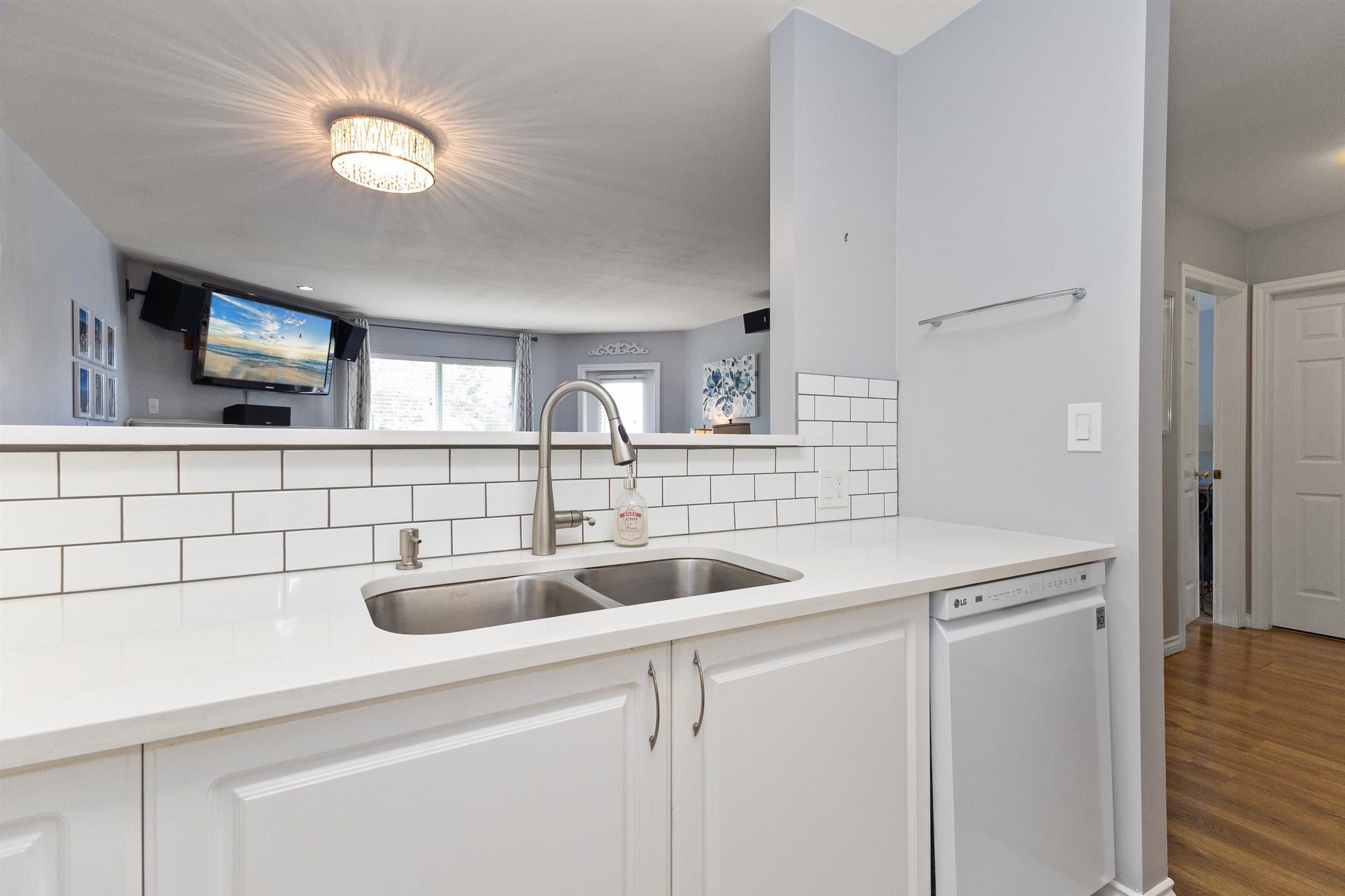 405 - 13680 84 Avenue, Surrey, V3W 0T6 — photo 5