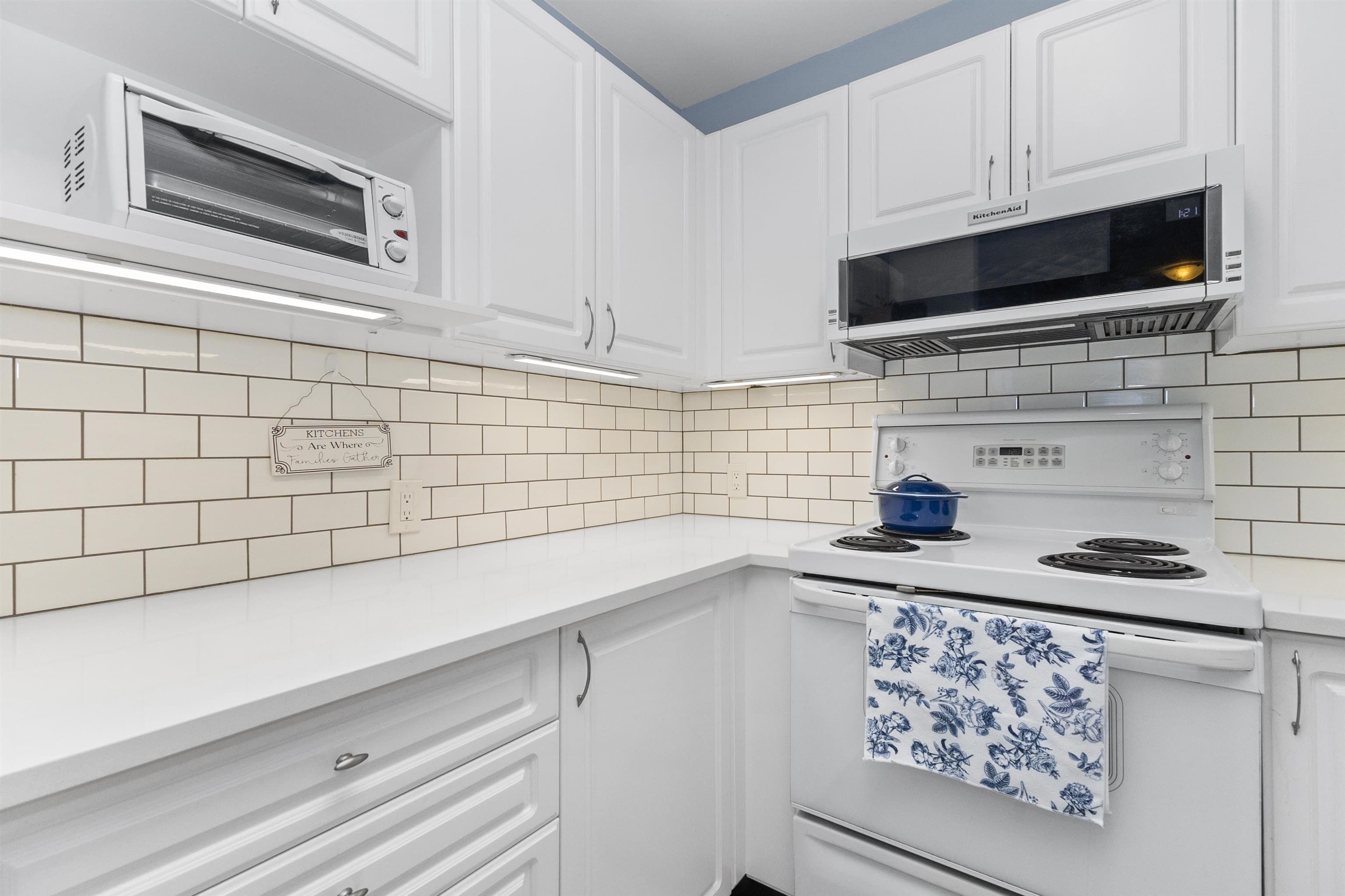405 - 13680 84 Avenue, Surrey, V3W 0T6 — photo 4