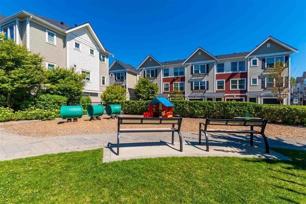 142 - 32633 Simon Avenue, Abbotsford, V2T 0G9 — photo 2
